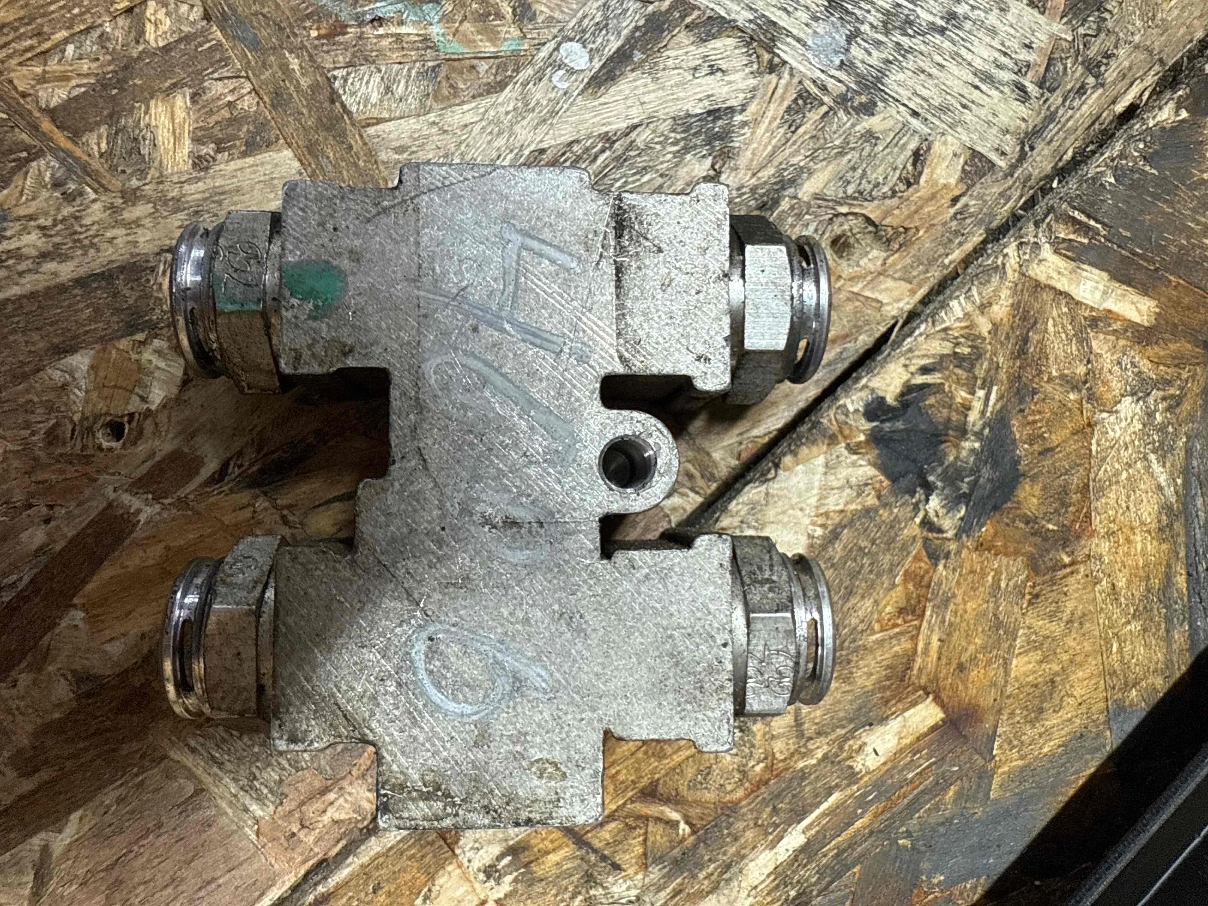 Термостат Mercedes-Benz W166 (2011—2015) A1645010265
 642826