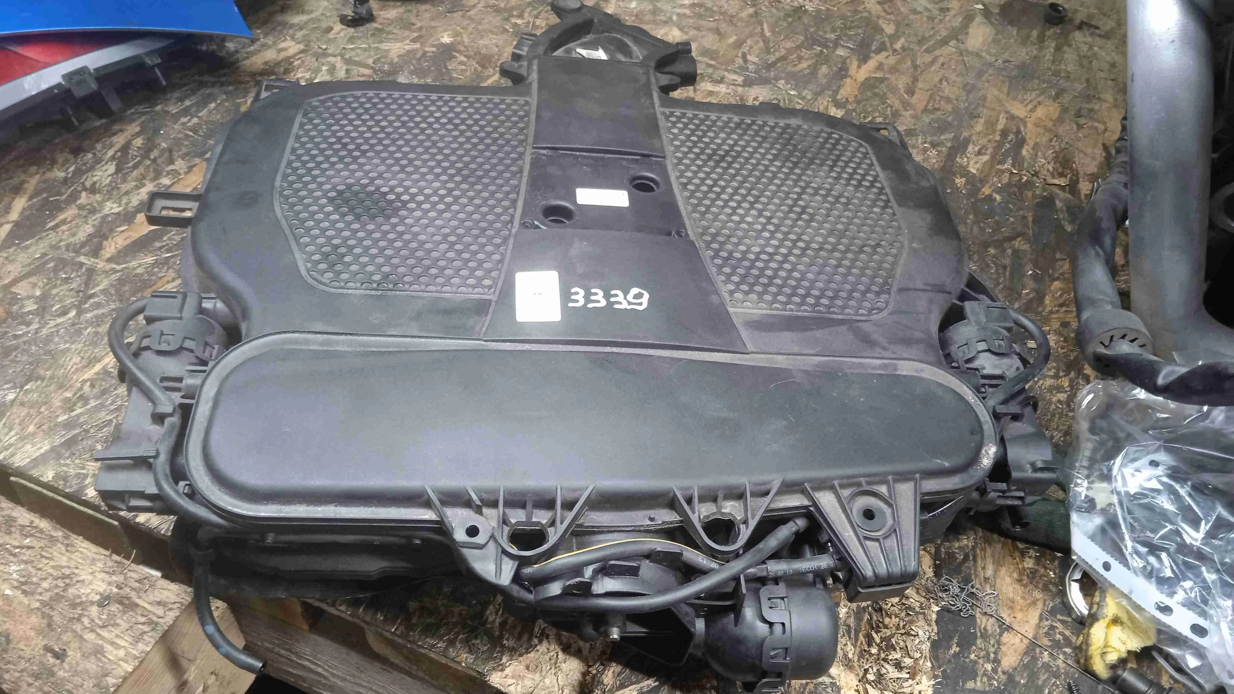 Коллектор впускной Mercedes-Benz W221 (2005—2009) A2761403101
 276