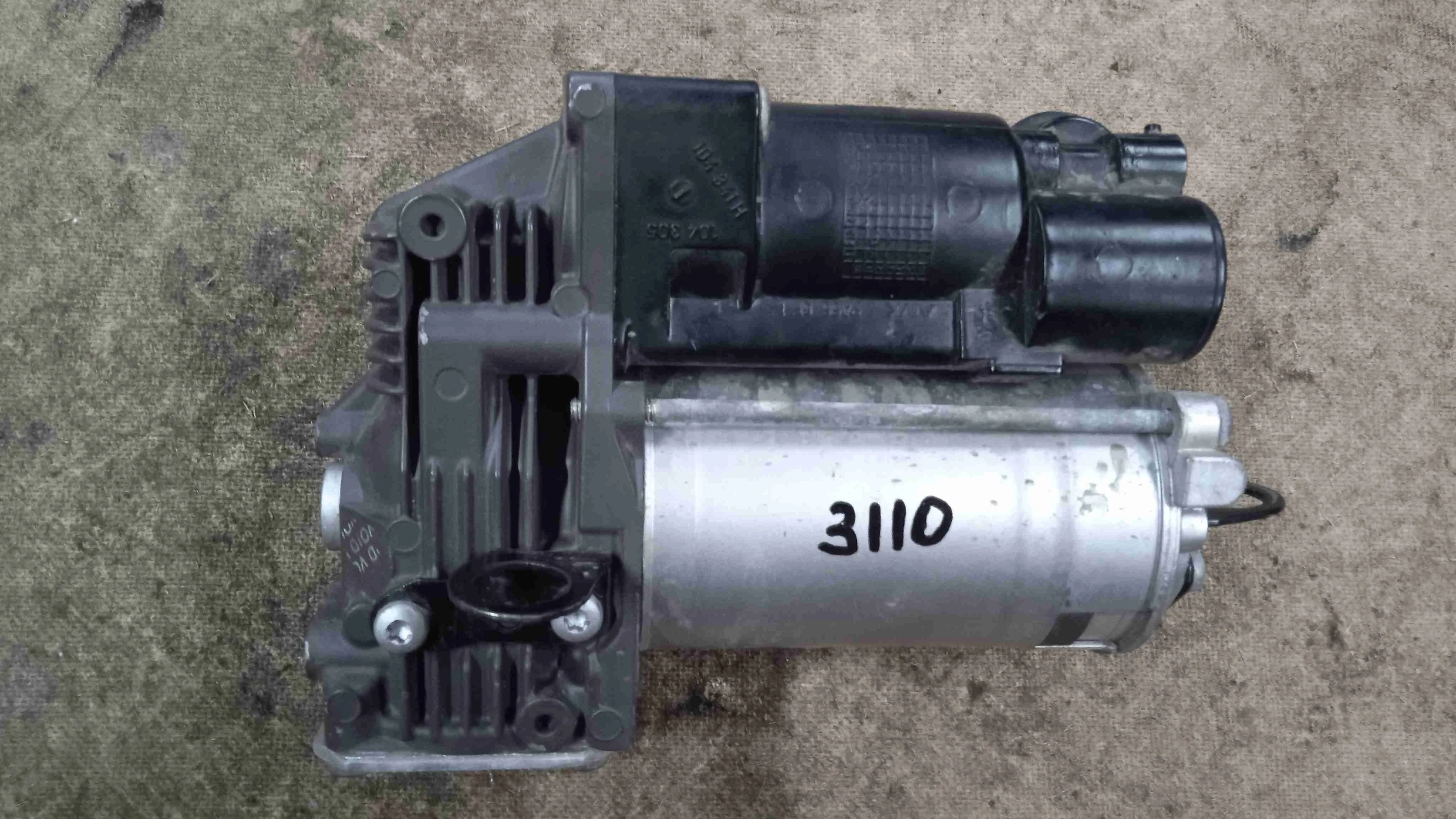 Компрессор пневмоподвески Mercedes-Benz W164 (2005—2008) A1643201204
 272