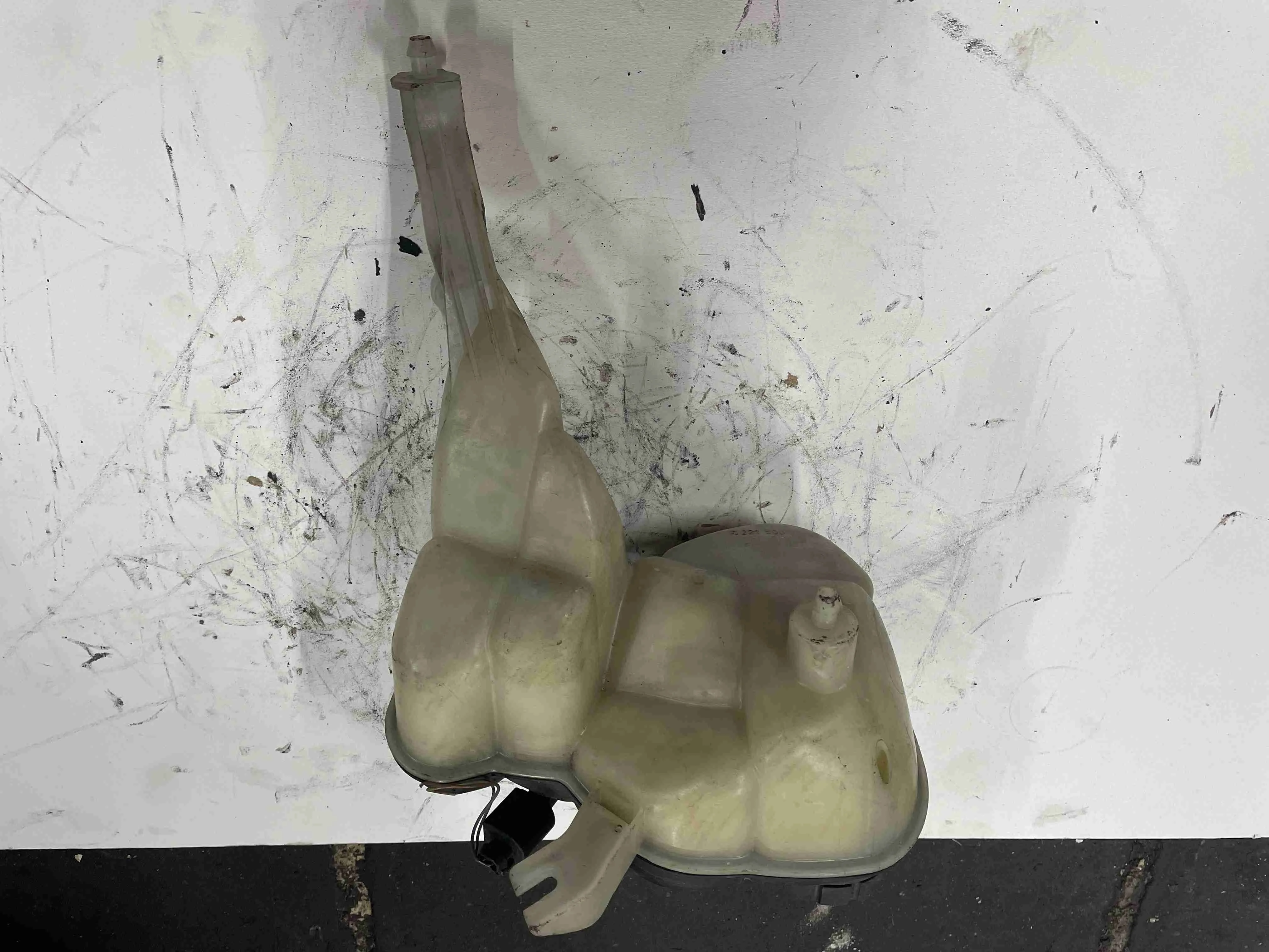 Бачок расширительный Mercedes-Benz W221 (2005—2009) A2215000649
 272965