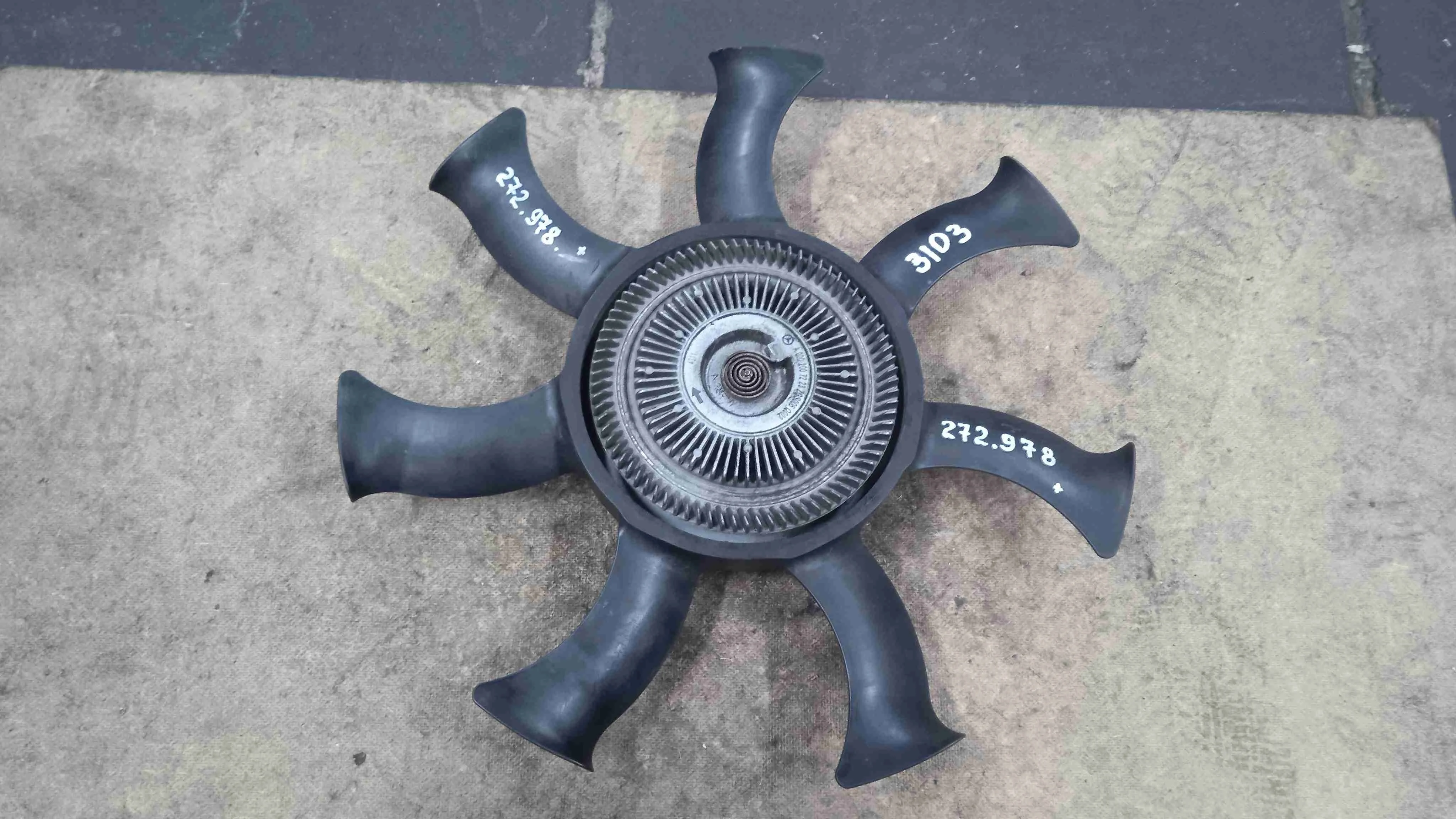 Вентилятор радиатора Mercedes-Benz W906 (2006—2019) A0002007223
; A0002006023; A0002006323; A0002005623; A0002007323; A0002009723 272978