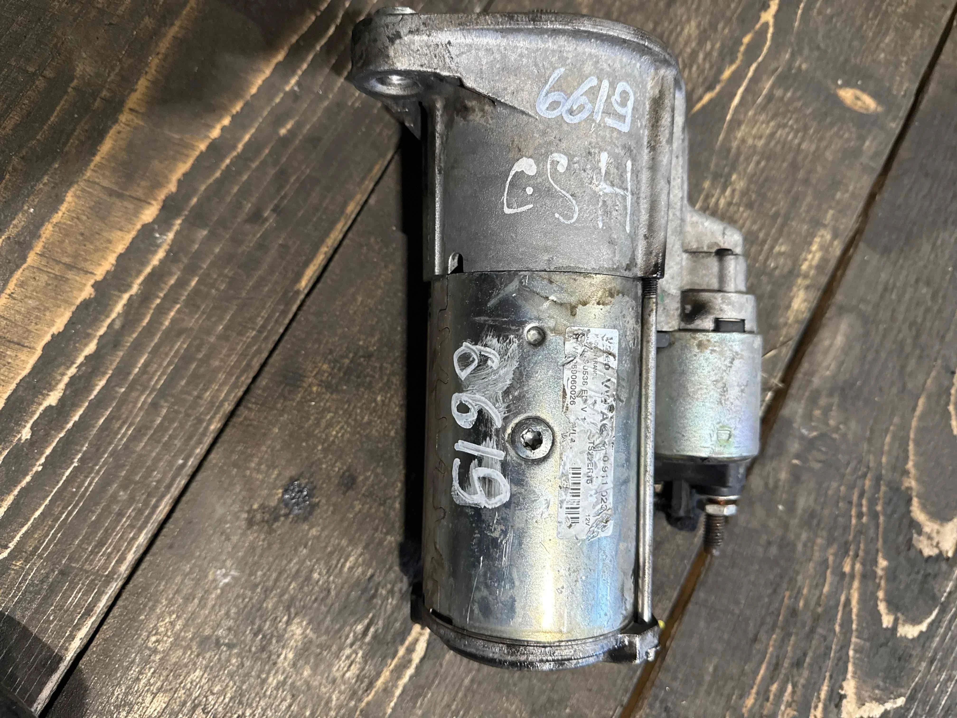 Стартер Volkswagen I (2010—2016) 2H0911023F
 CSH