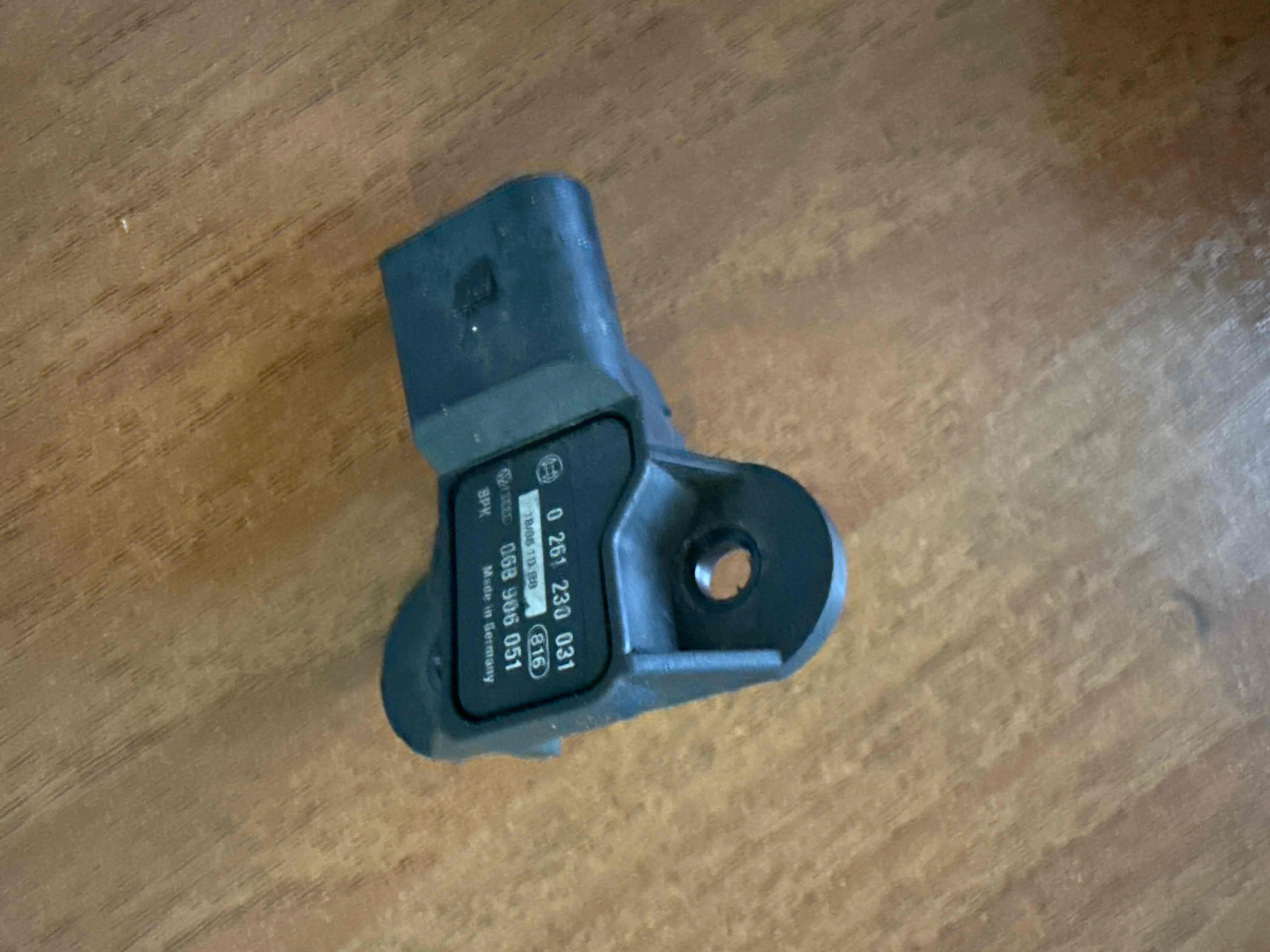 Датчик абсолютного давления Volkswagen B6 06B906051
 BVY