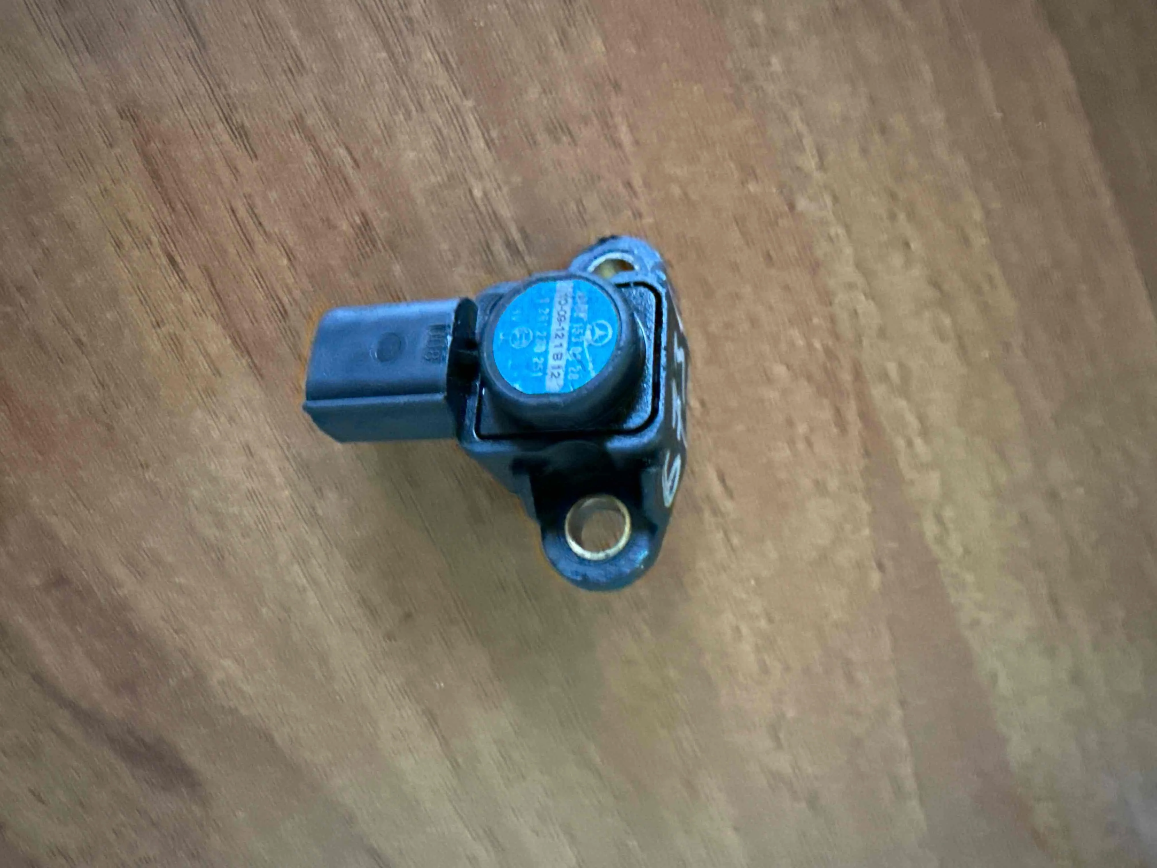 Датчик абсолютного давления Mercedes-Benz W204/S204 (2006—2011) A0081530228
 271