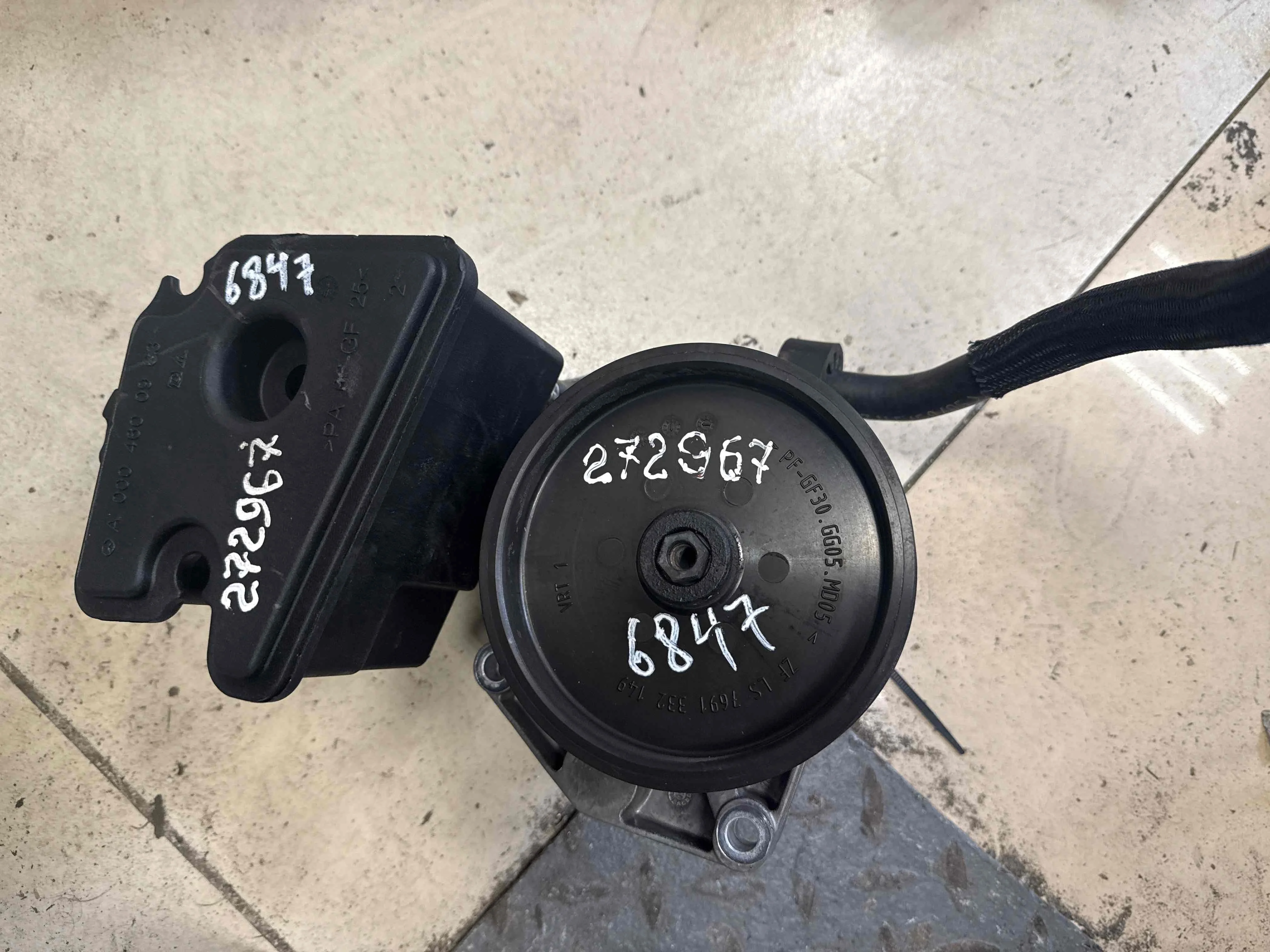 Насос гидроусилителя руля Mercedes-Benz W211/S211 рестайлинг (2006—2009) A0044669101
; A0044663601; A0054662001; A0054661401; A0054665801 272967