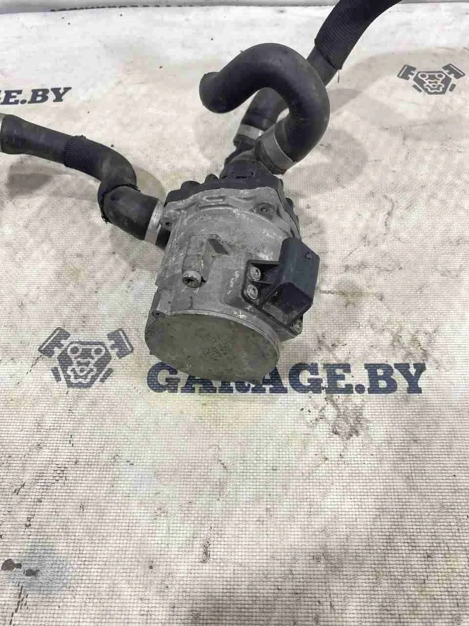 Помпа BMW F15 (2013—2018) 701360160; 11517566335