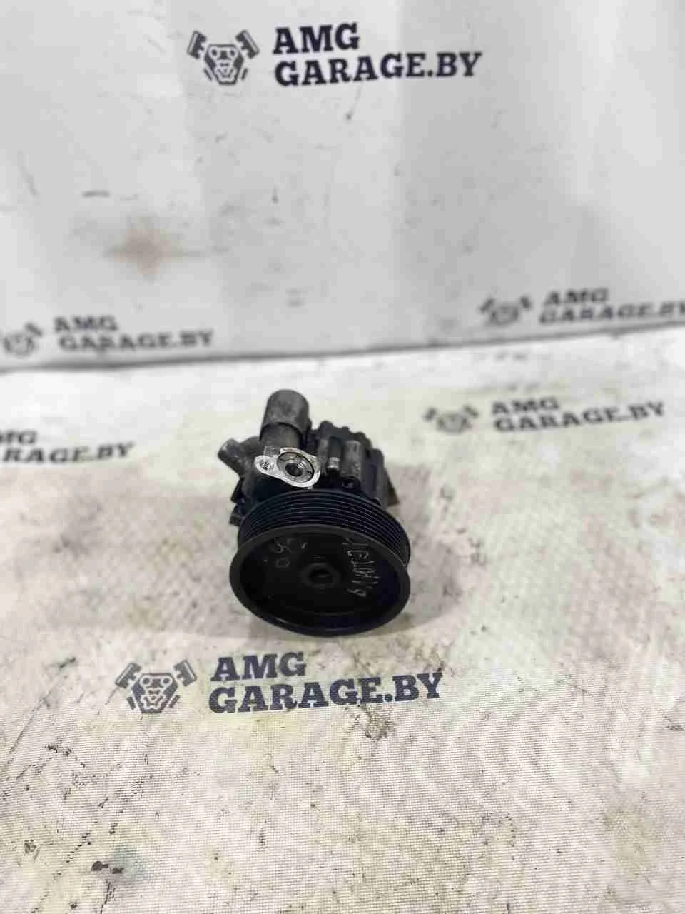 Насос гидроусилителя руля Mercedes-Benz W212/S212/C207/A207 (2009—2013) A0064664801