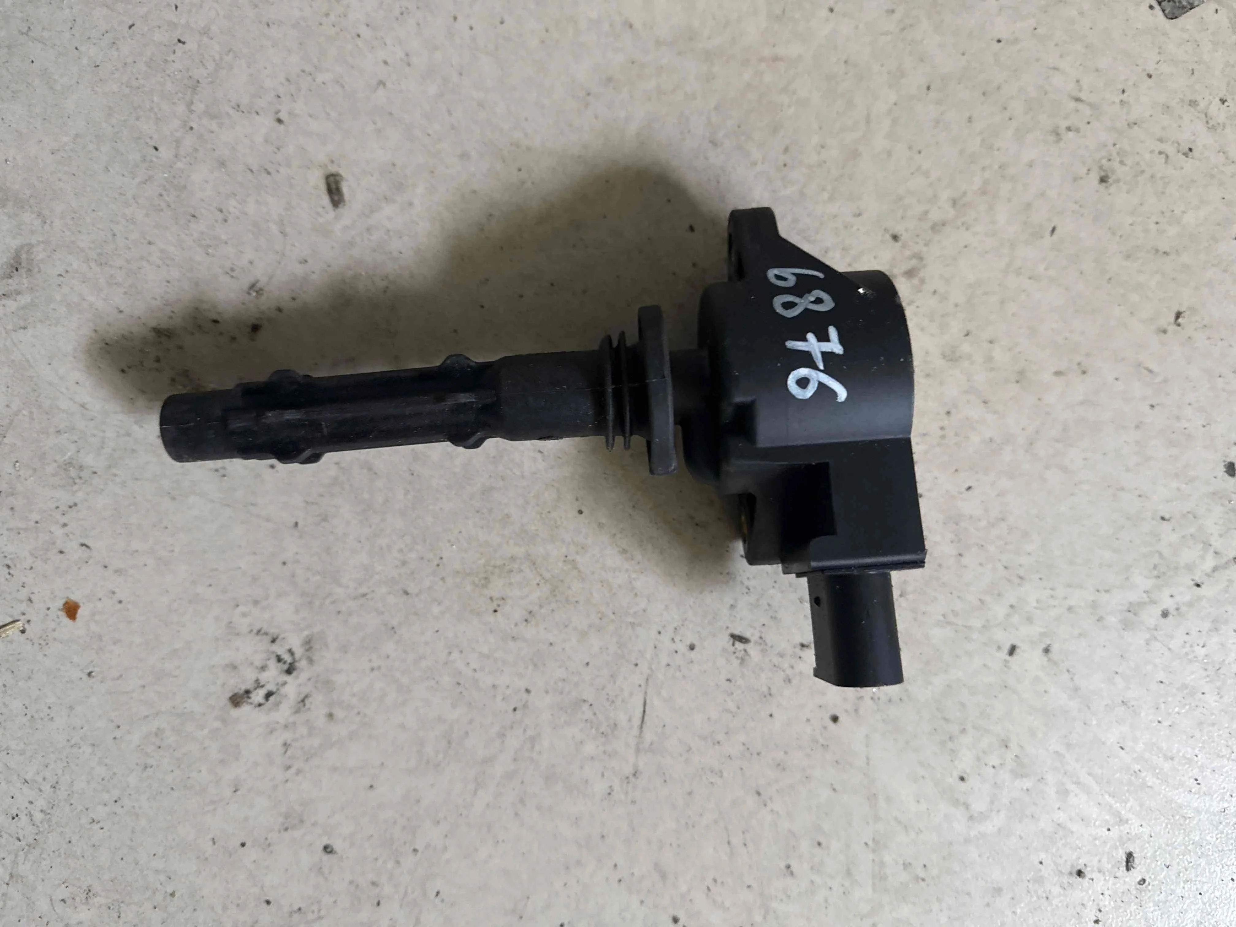 Катушка зажигания Mercedes-Benz W212/S212/C207/A207 (2009—2013) A0001502780
 272