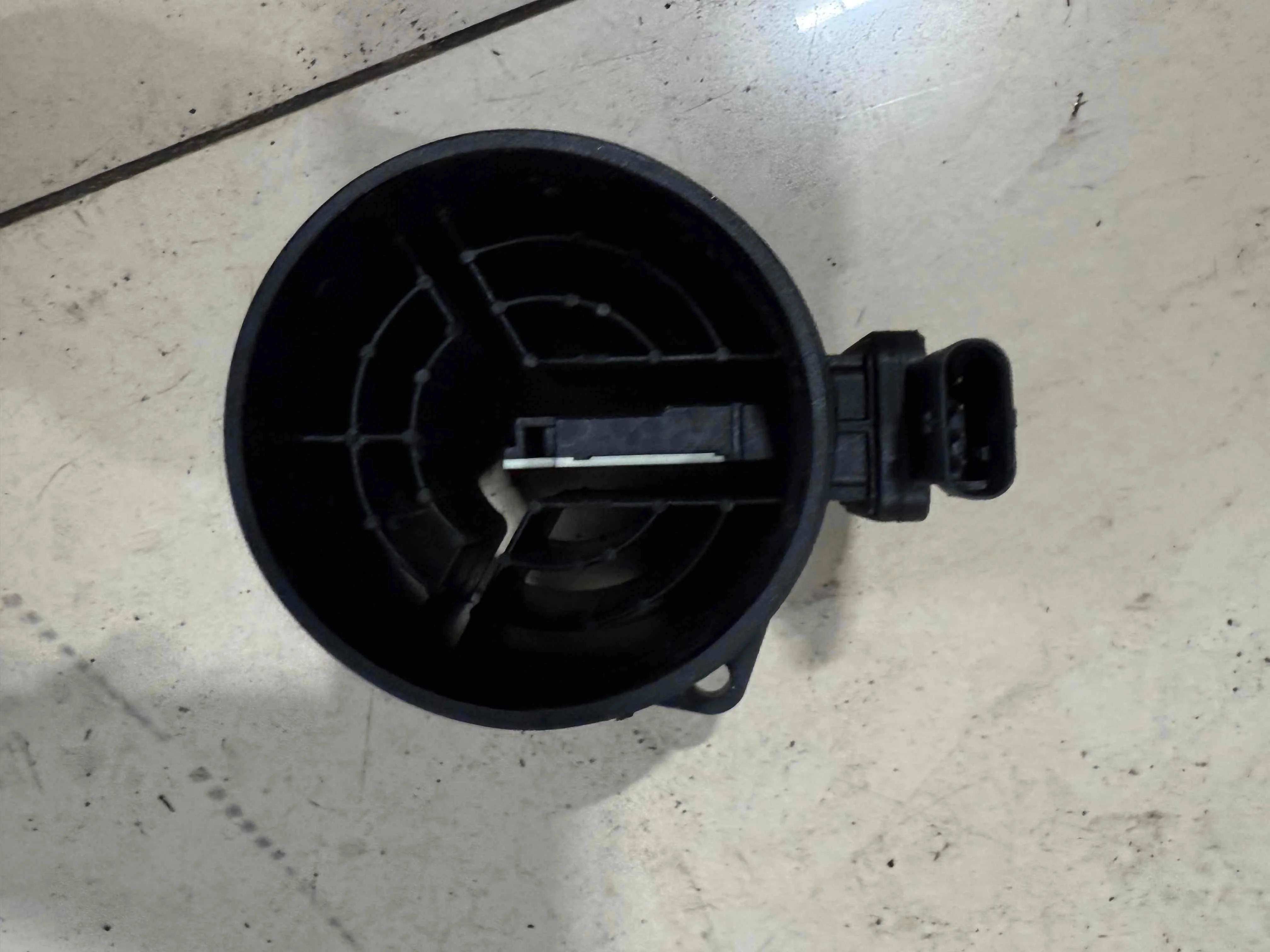 Расходомер воздуха Mercedes-Benz X253 (2015—2019) A6450900048
 651960