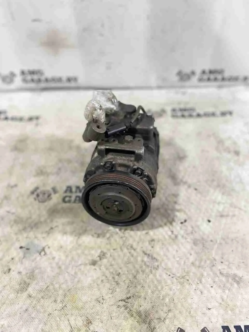 Компрессор кондиционера BMW E65/E66 (2001—2005) 7SEU17C;   64526950152