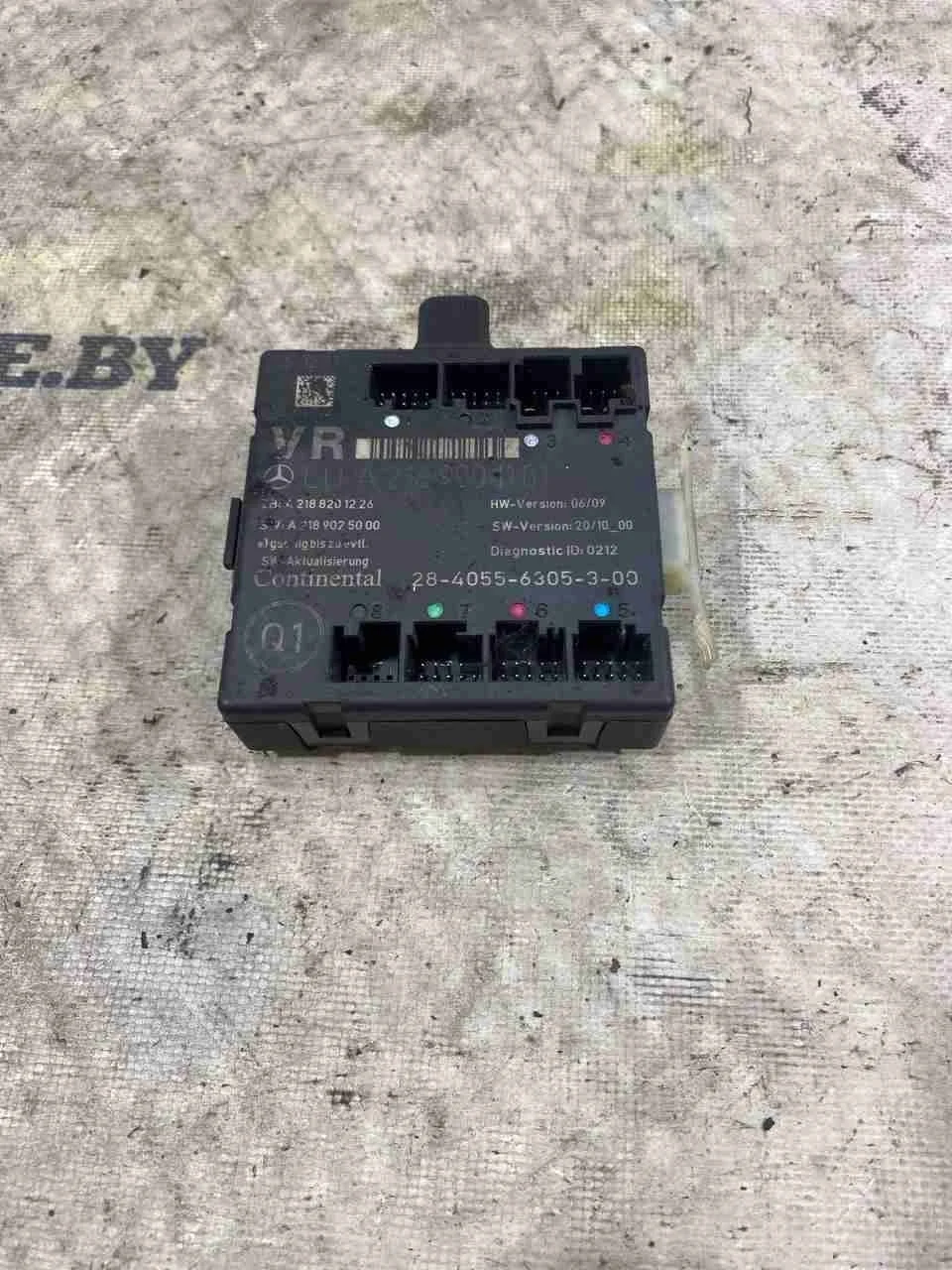 Блок управления двери передней правой Mercedes-Benz C218/X218 (2010—2014) A2189001101