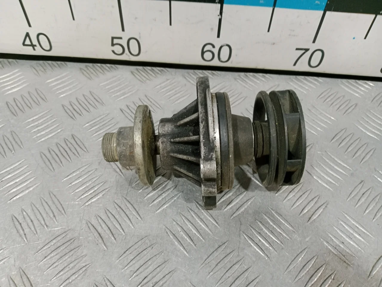 [Б/У] Насос водяной BMW [Код: 00661891 ]