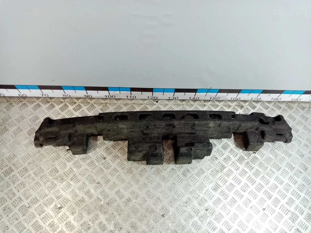 [Б/У] Наполнитель переднего бампера [Код: 00661133 ]