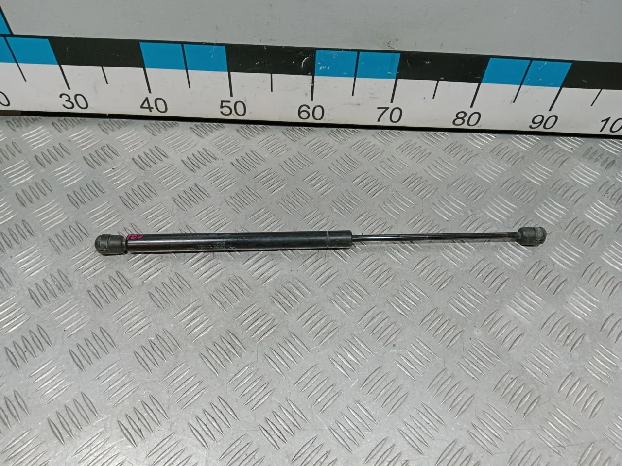 [Б/У] Амортизатор капота MB W210 [Код: 00661359 ]