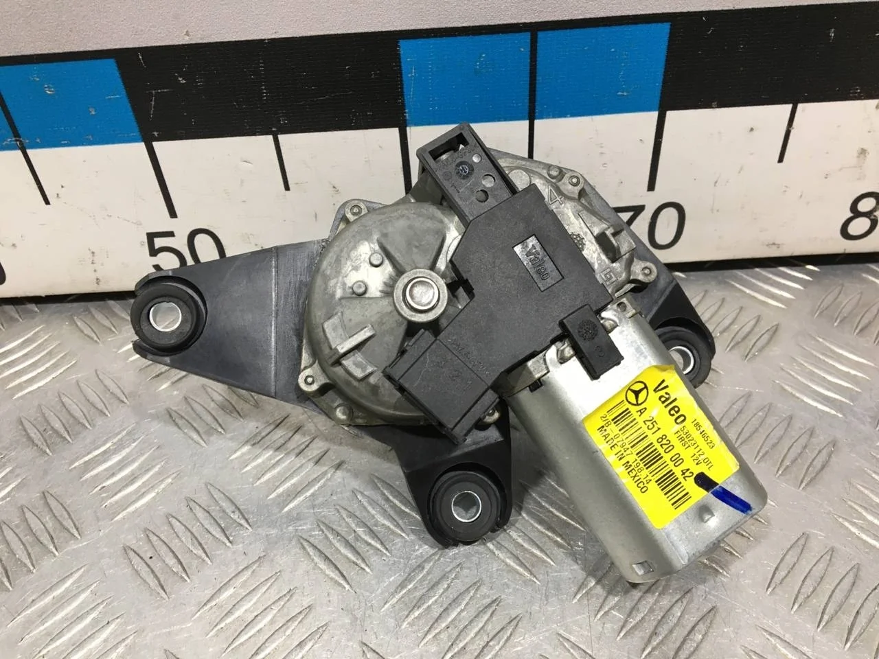 [Б/У] Моторчик заднего стеклоочистителя [Код: 00661071 ]