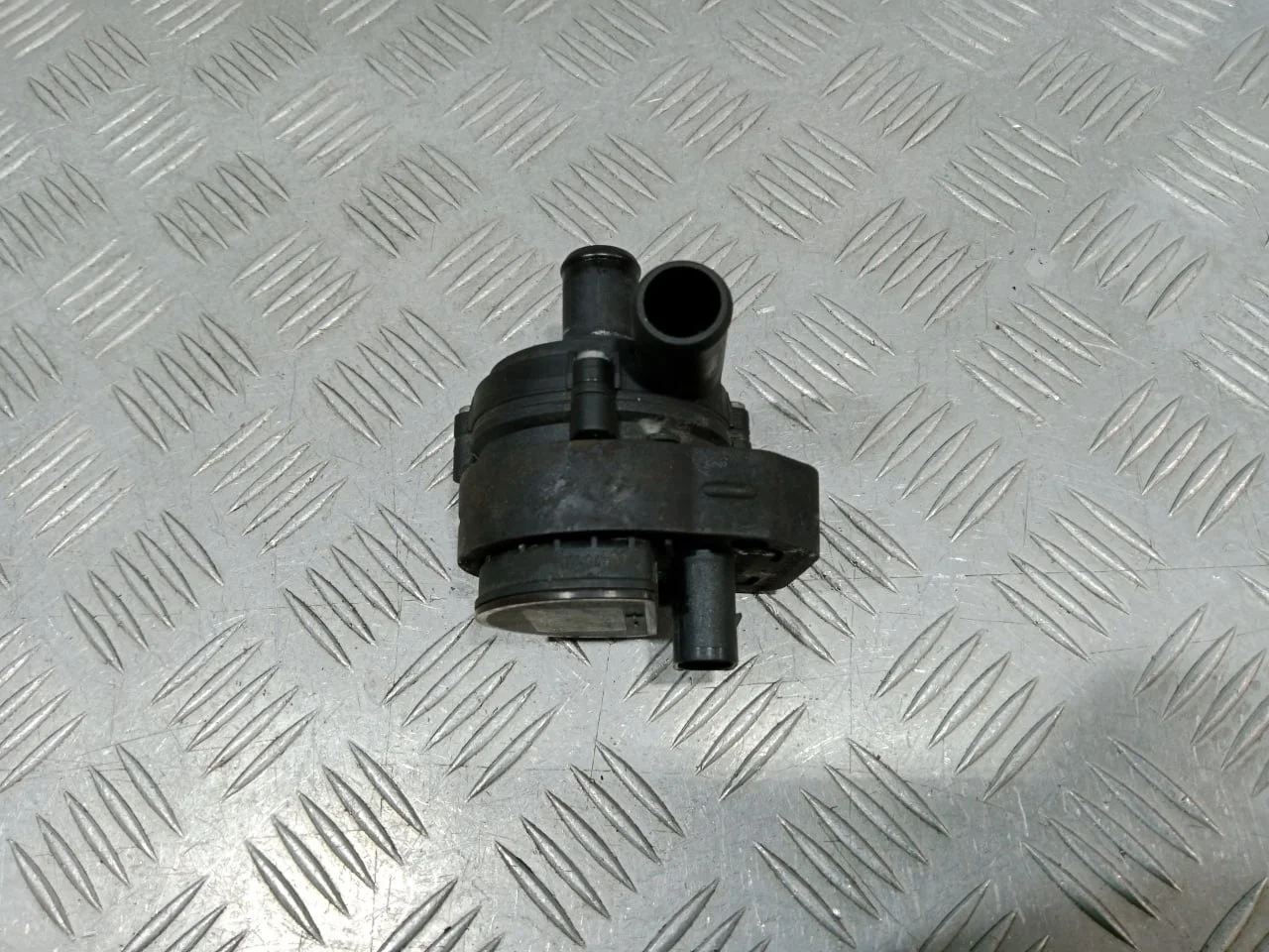 [Б/У] Насос (помпа) MB W211 [Код: 00663109 ]