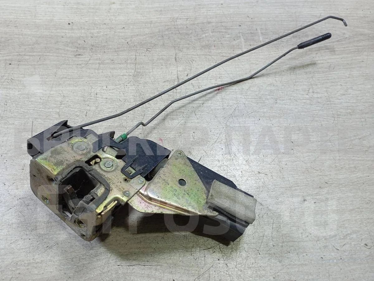Замок водительской двери Митсубиси Каризма 1