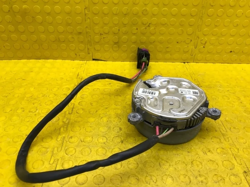 Моторчик вентилятора Skoda Octavia 2018 5Q0121203DA 5E3 CWV 594183