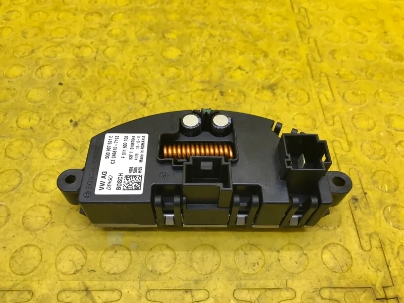 Резистор, Реостат ( Реле вентилятора , Отопителя) Skoda Octavia 2018 5Q0907521C 5E3 CWV 594183