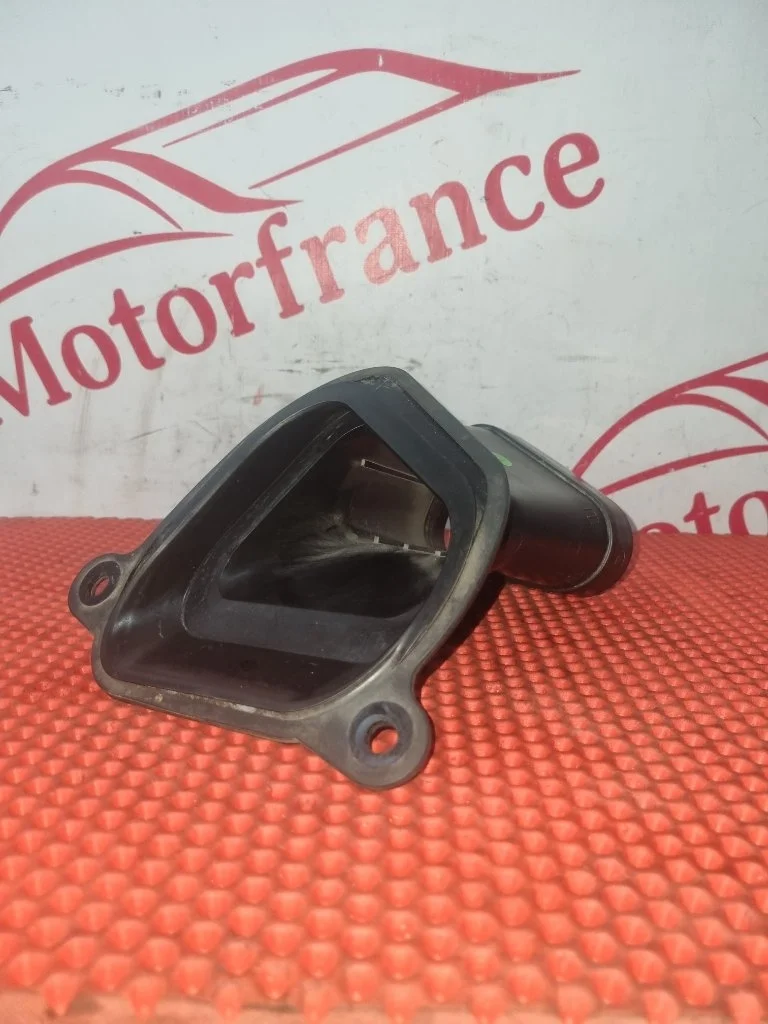 Патрубок воздушного фильтра Opel Astra 2013 13346074 J A16XER, передний