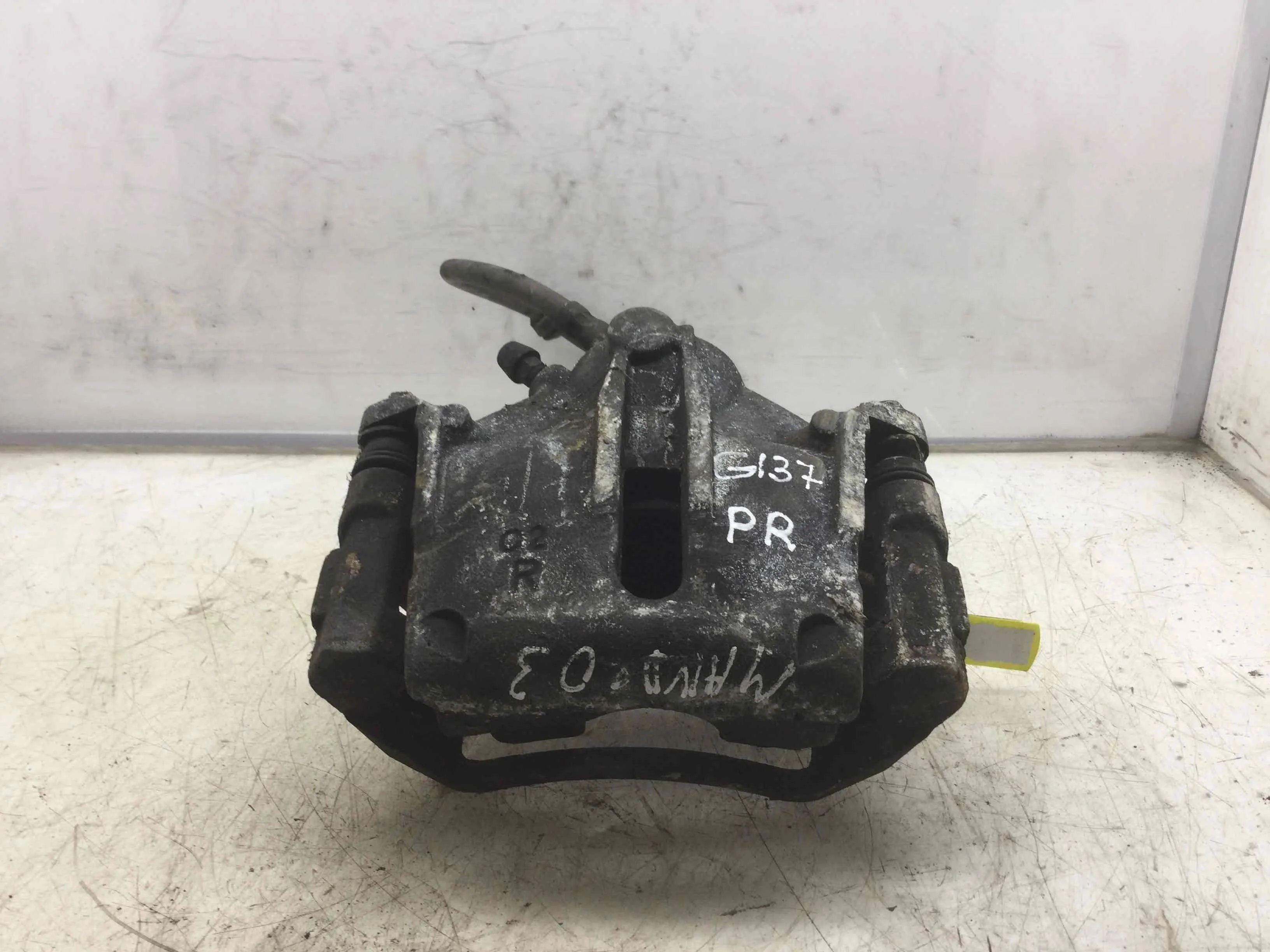 Суппорт передний правый Ford Mondeo Mondeo III 2000 - 2003 бензин 2.0 i Механика Универсал