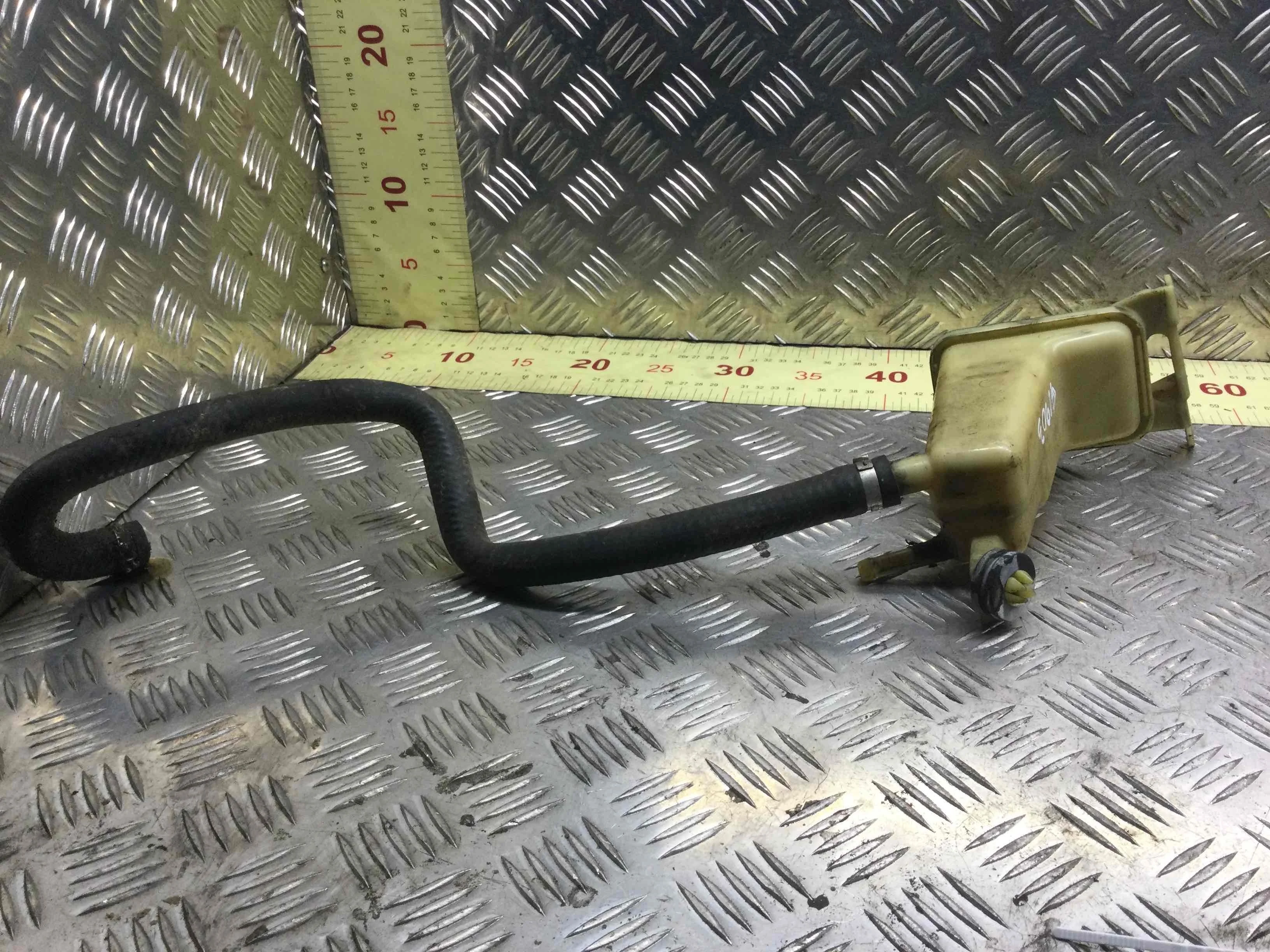 Бачок гидроусилителя Audi A4 B5 (1994-1999) бензин 1.6 i Механика Универсал