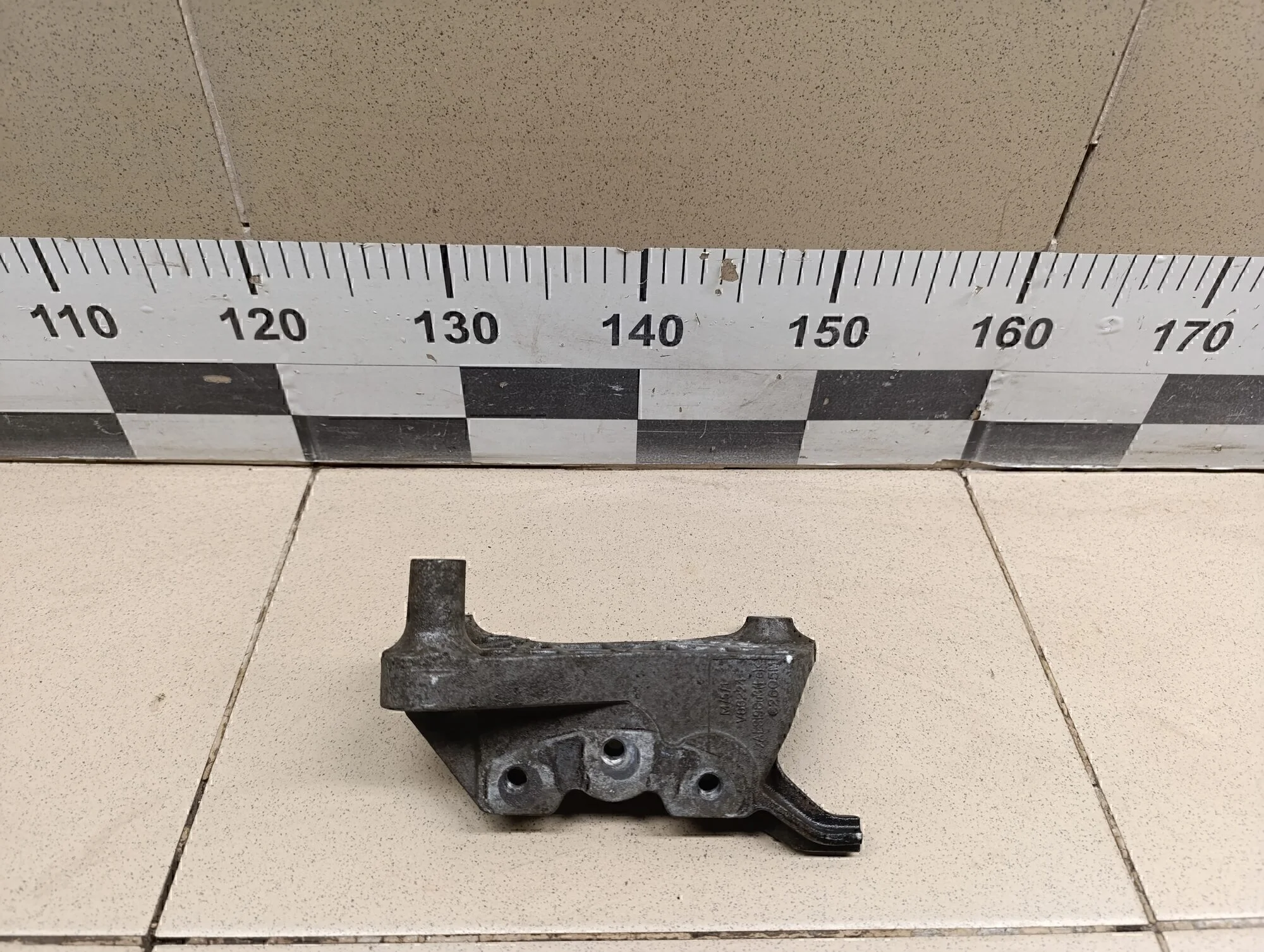 Кронштейн двигателя правый Cruze 2009-2016