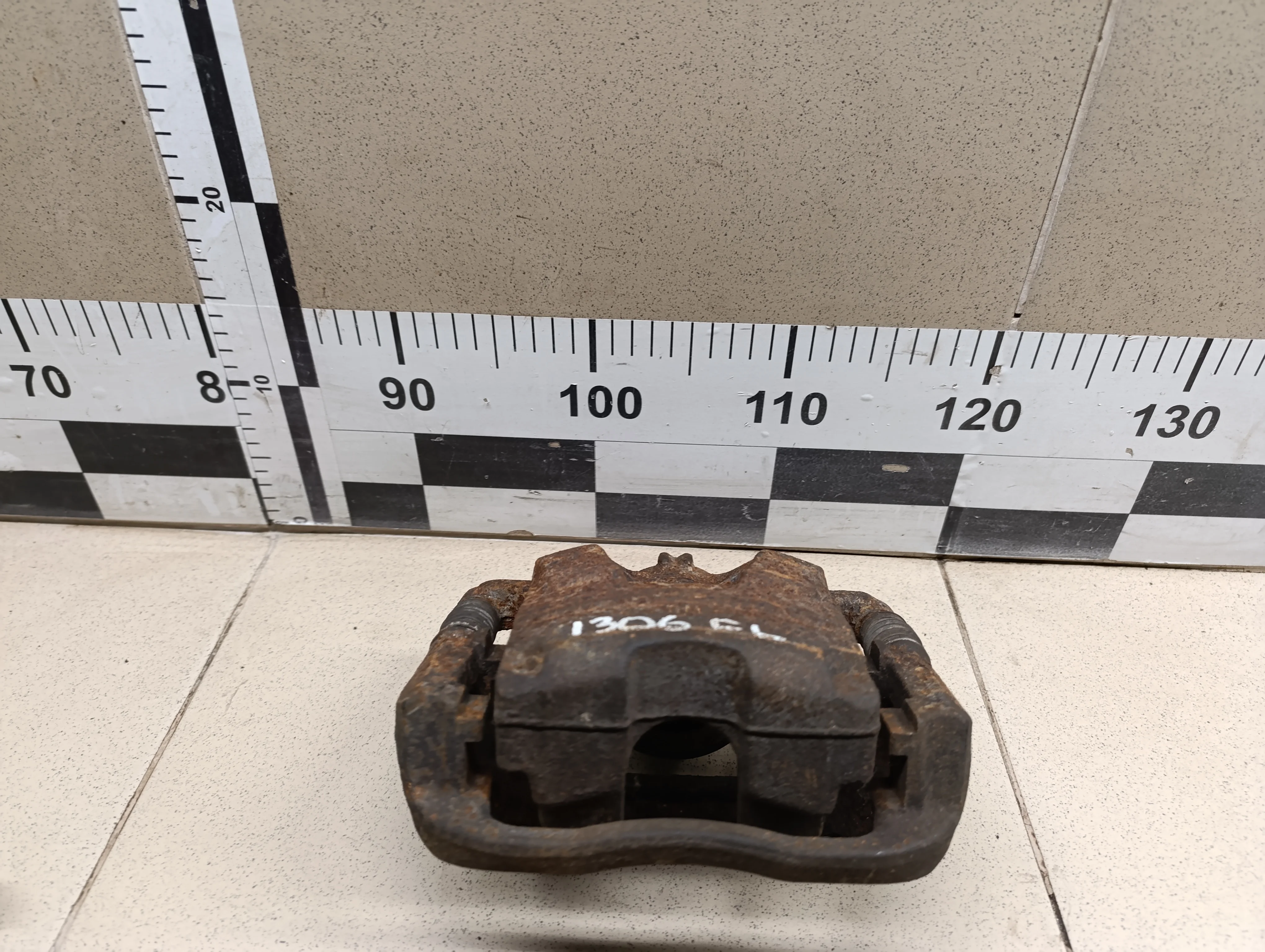 Суппорт передний левый Orlando 2011-2015