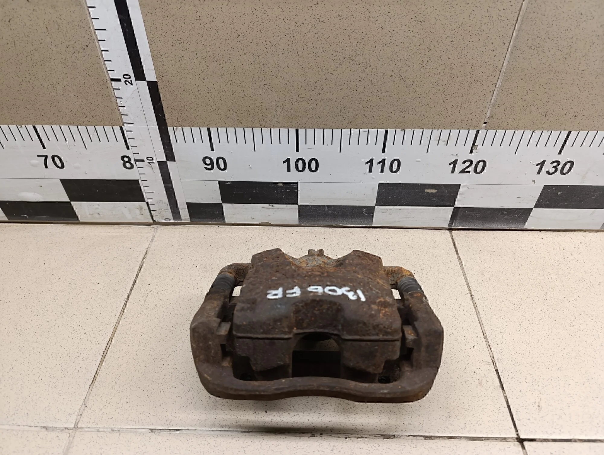 Суппорт передний правый Cruze 2009-2016