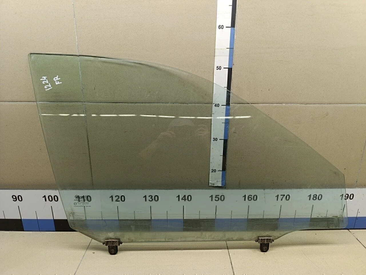 Стекло двери передней правой Elantra 2000-2005