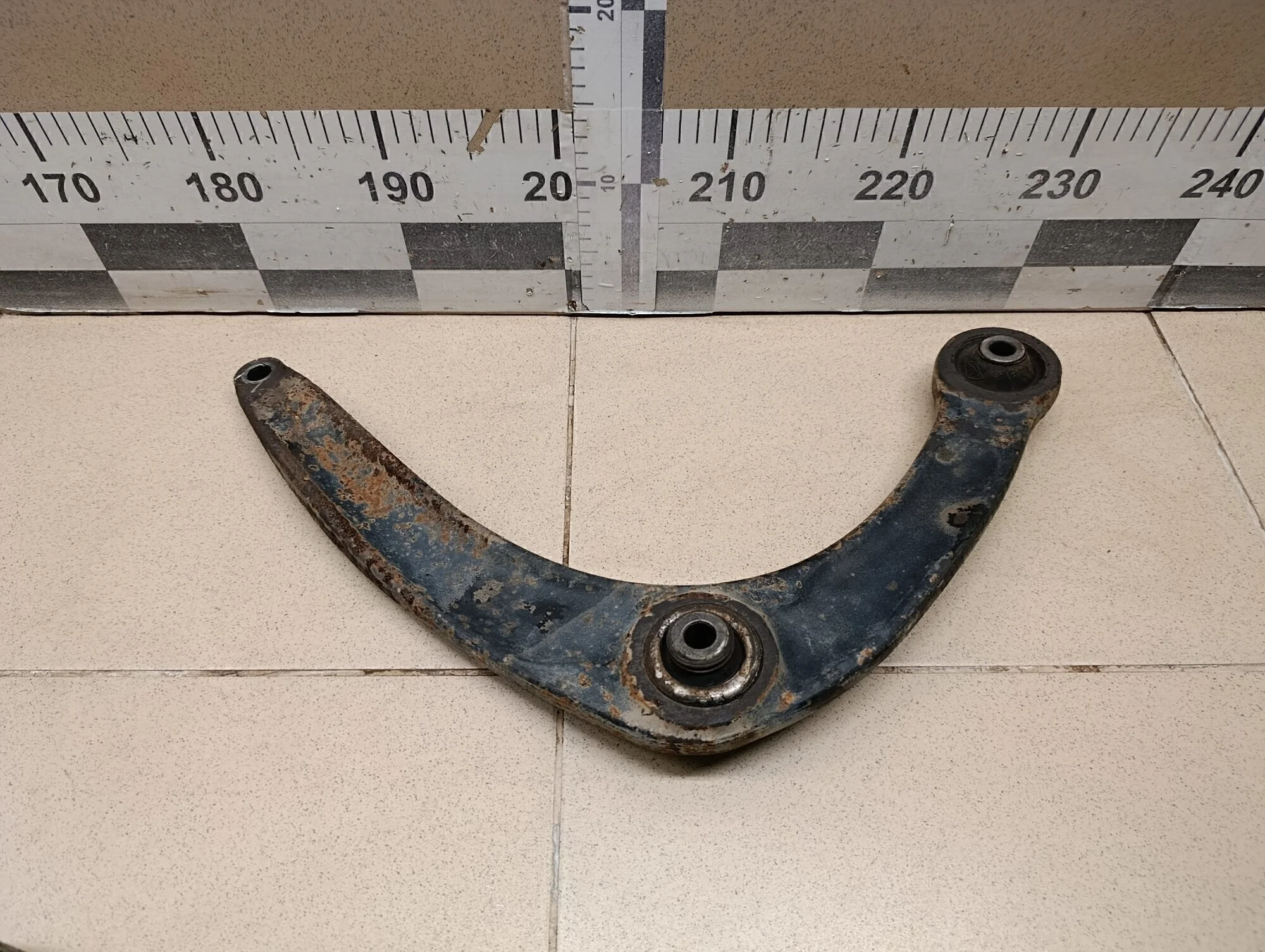 Рычаг передний левый C4 2005-2011