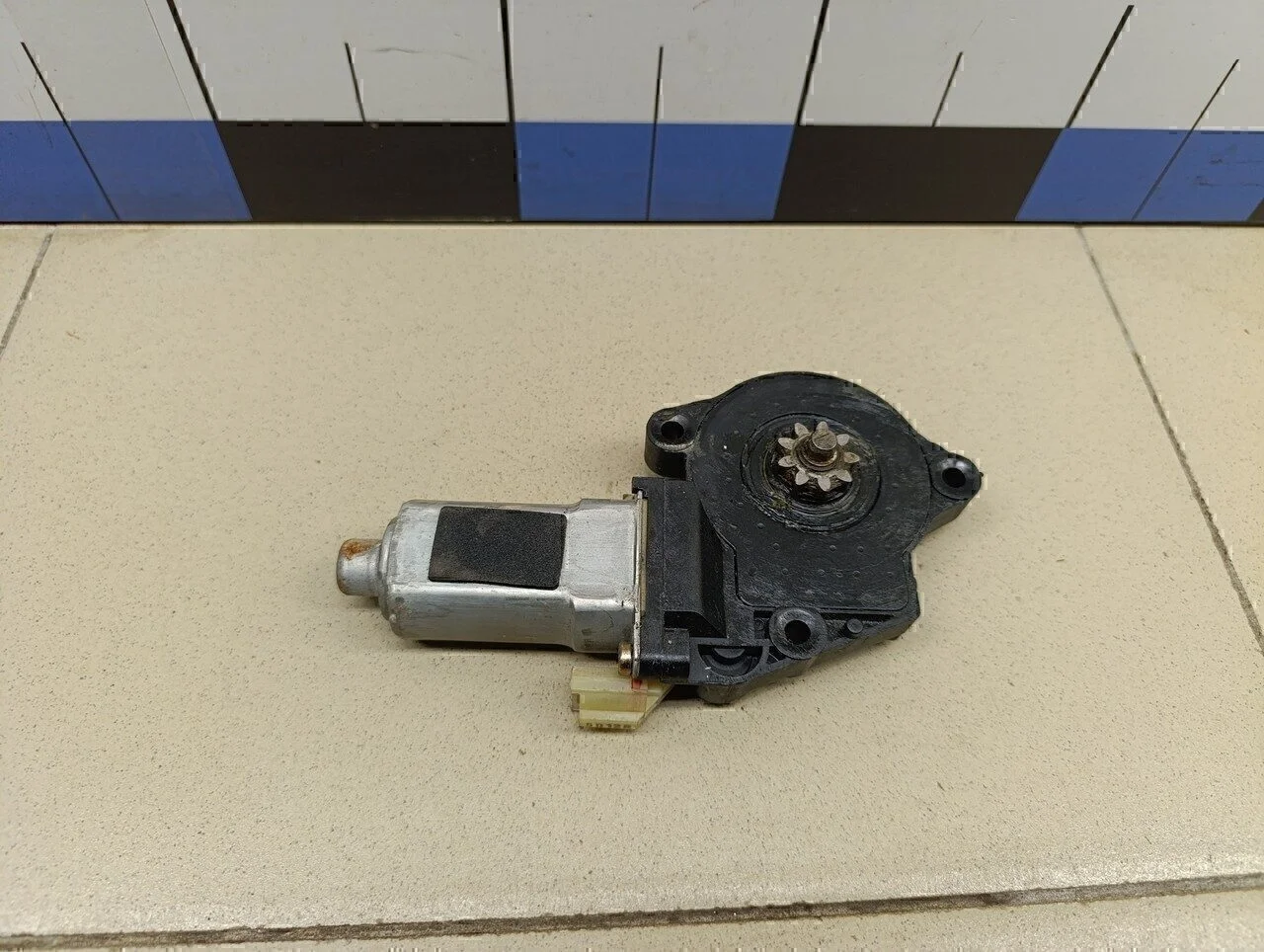 Моторчик стеклоподъемника Elantra 2000-2005