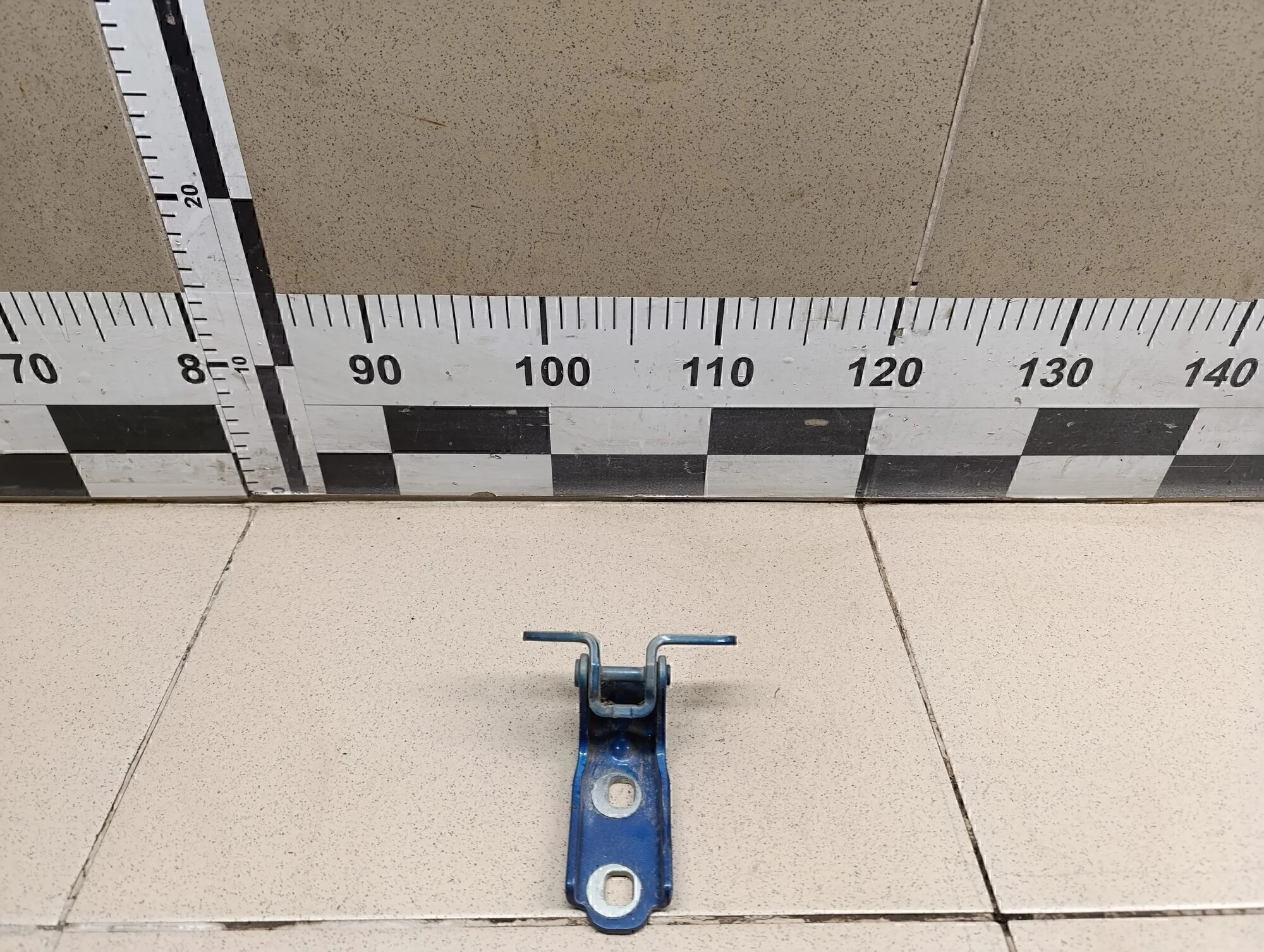 Петля двери Cruze 2009-2016