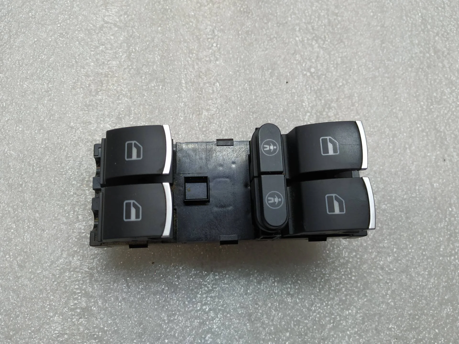 кнопка стеклоподъемника двери передней левой Volkswagen Touareg 2 7P6 2011