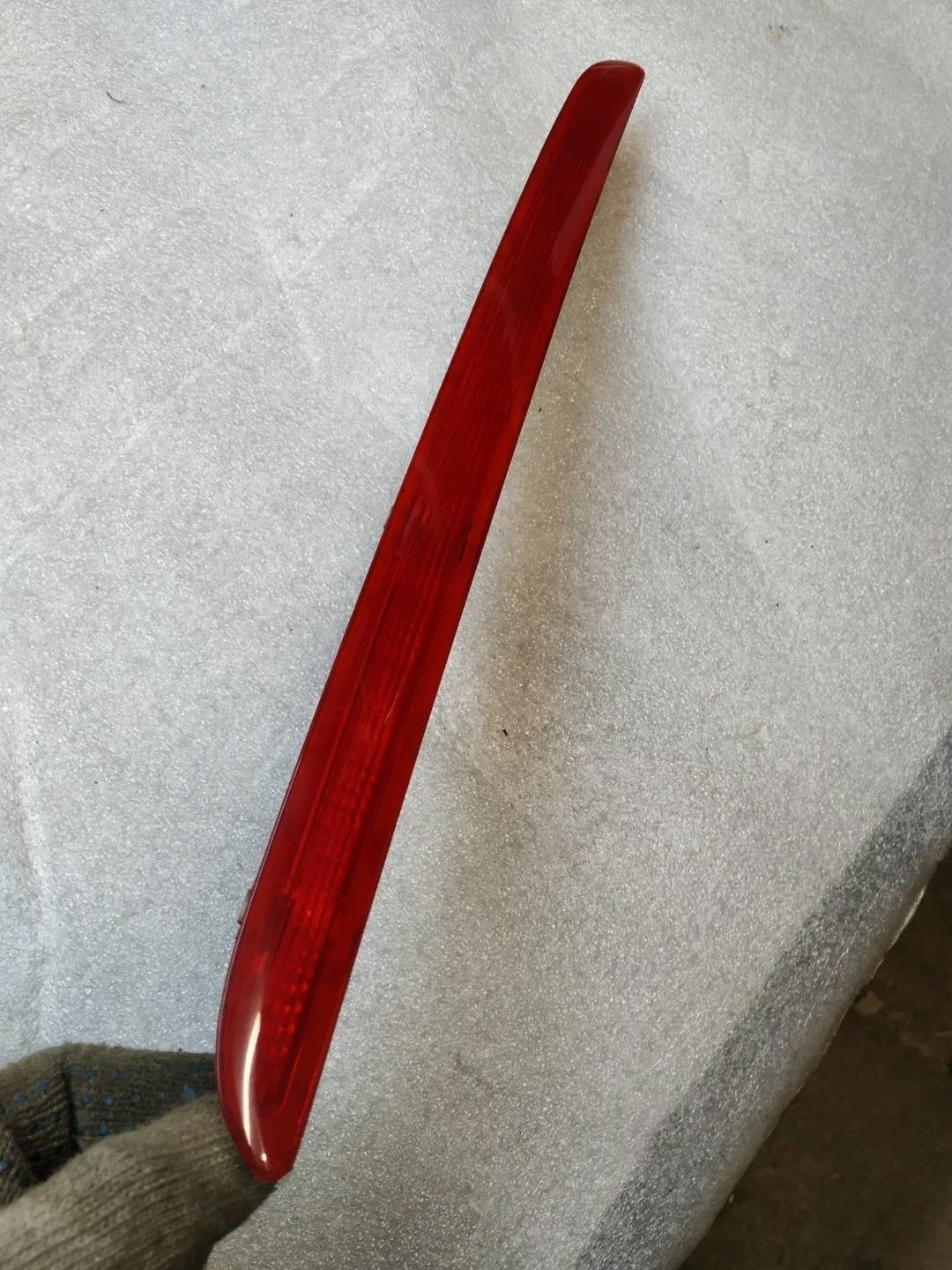 фонарь крышки багажника Volkswagen Touareg 2 7P6 2011