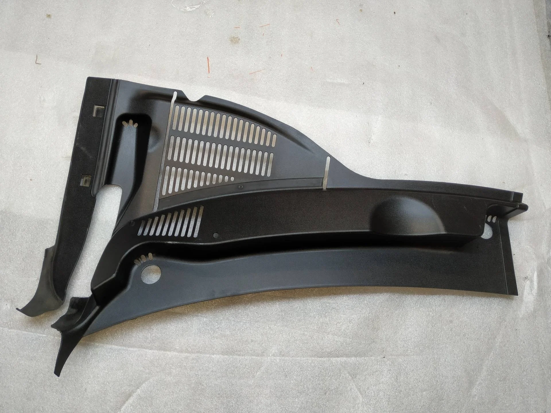 дождевик Volkswagen Touareg 2 7P6 2013