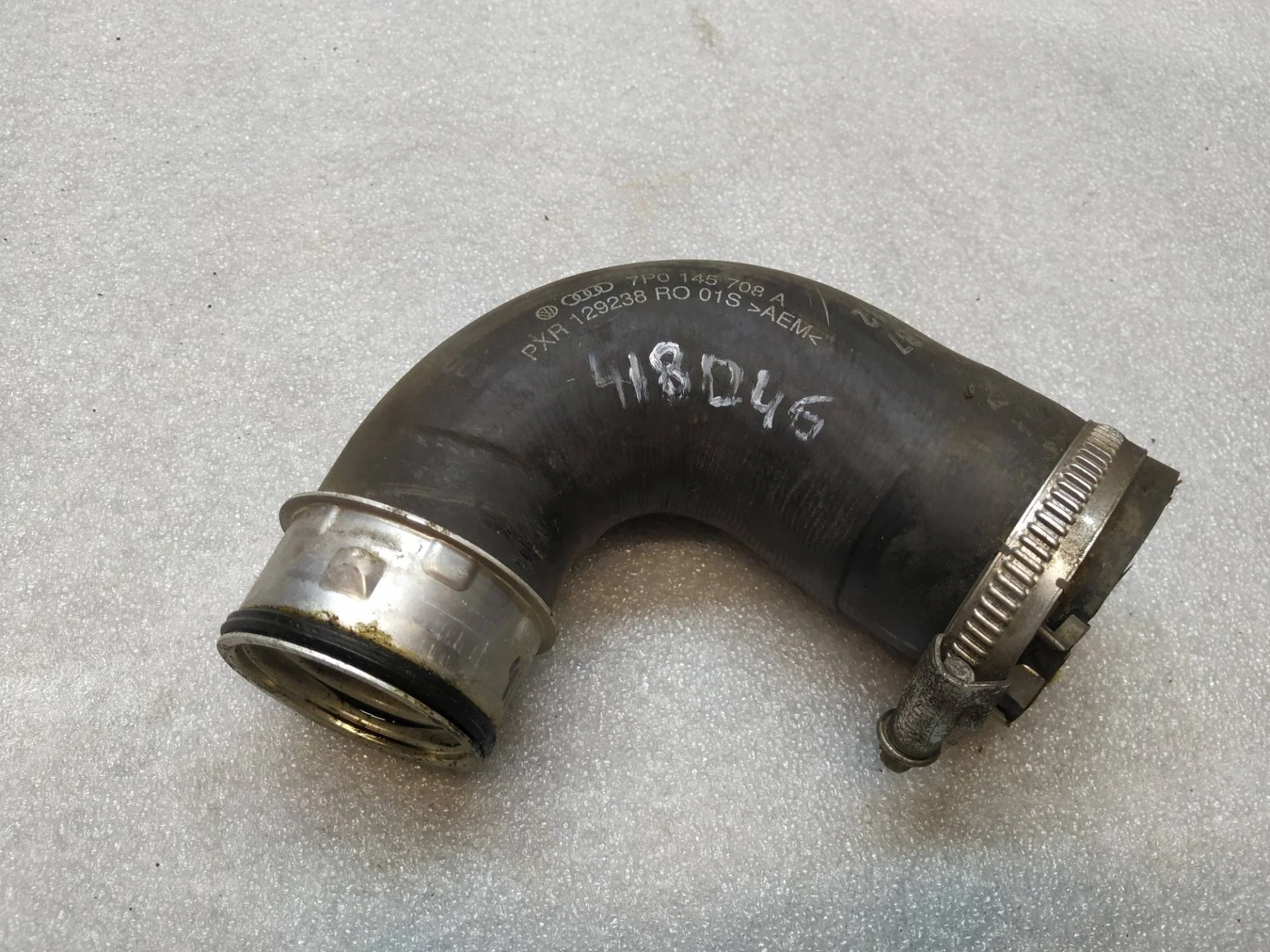 патрубок интеркулера Volkswagen Touareg 2 7P6