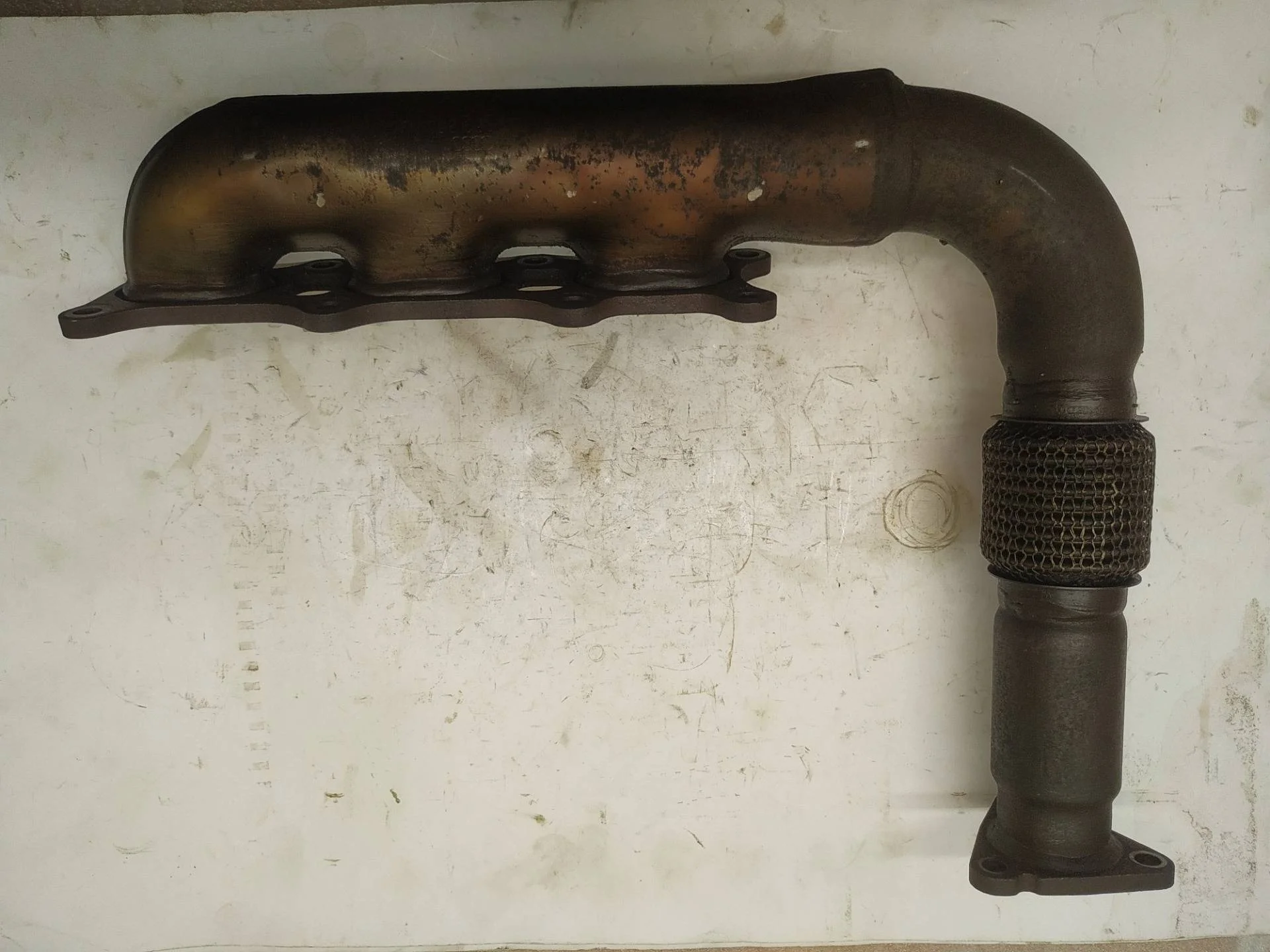 выпускной коллектор Volkswagen Touareg 2 7P6 2013