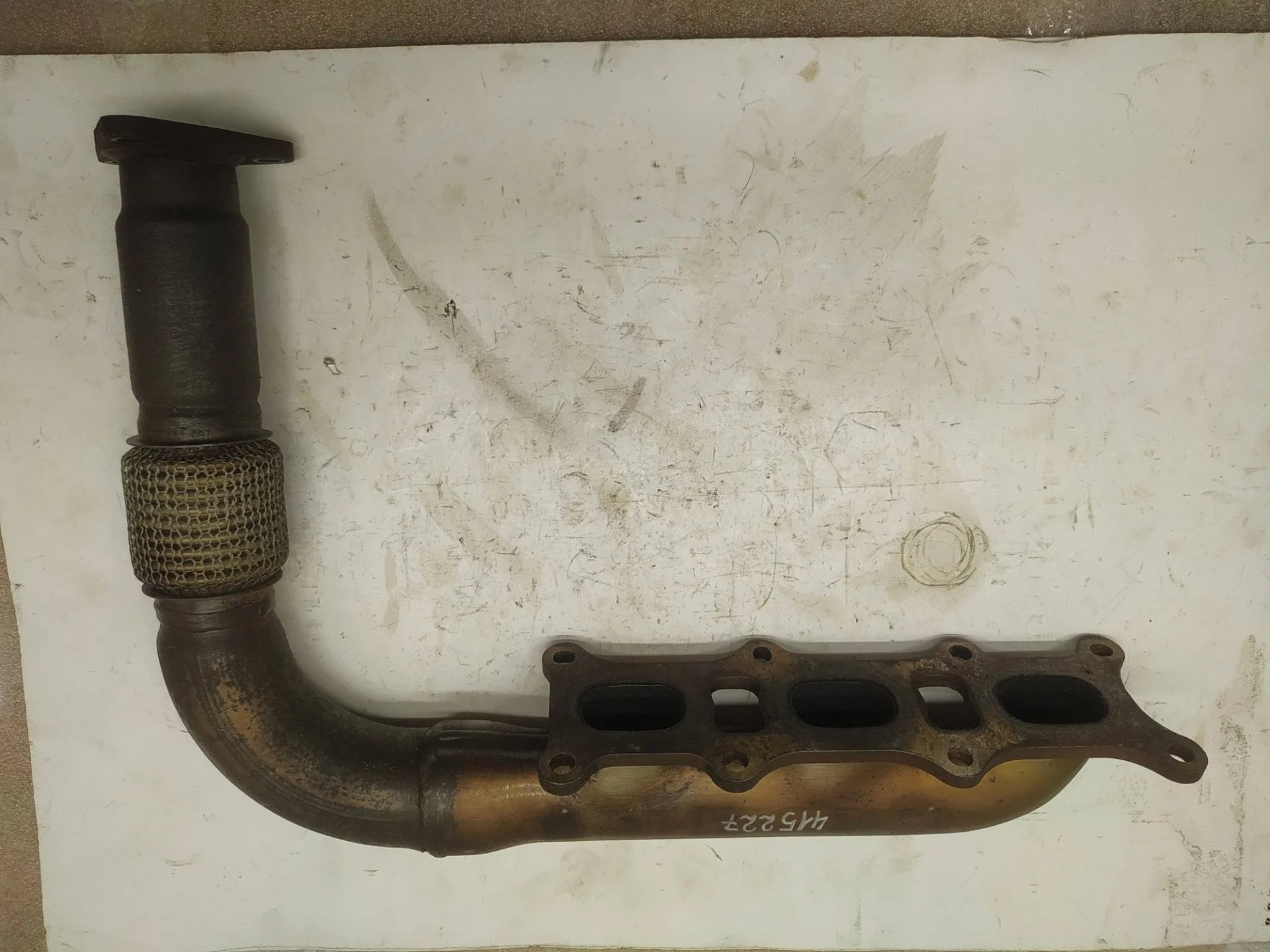 выпускной коллектор Volkswagen Touareg 2 7P6 2013