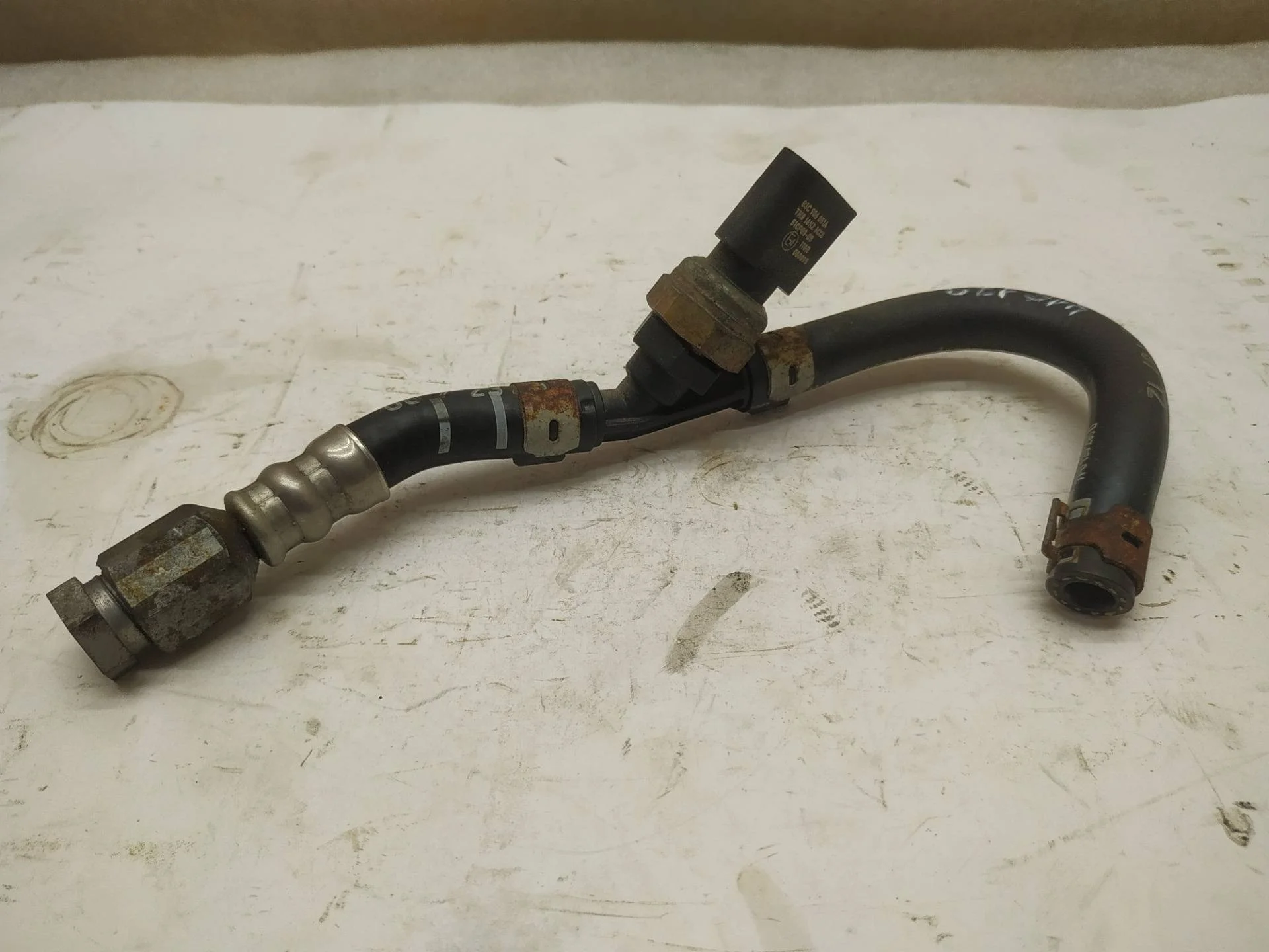 патрубок (трубопровод, шланг) Volkswagen Touareg 2 7P6 2013