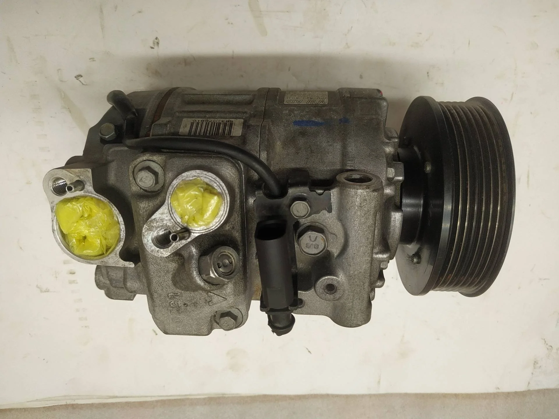 компрессор кондиционера Volkswagen Touareg 2 7P6 2012