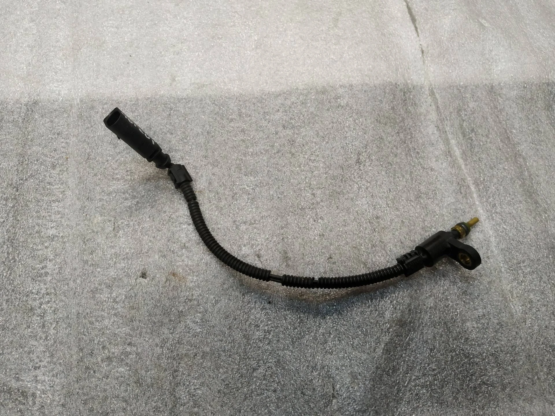 датчик температуры двигателя Volkswagen Touareg 2 7P6 2013