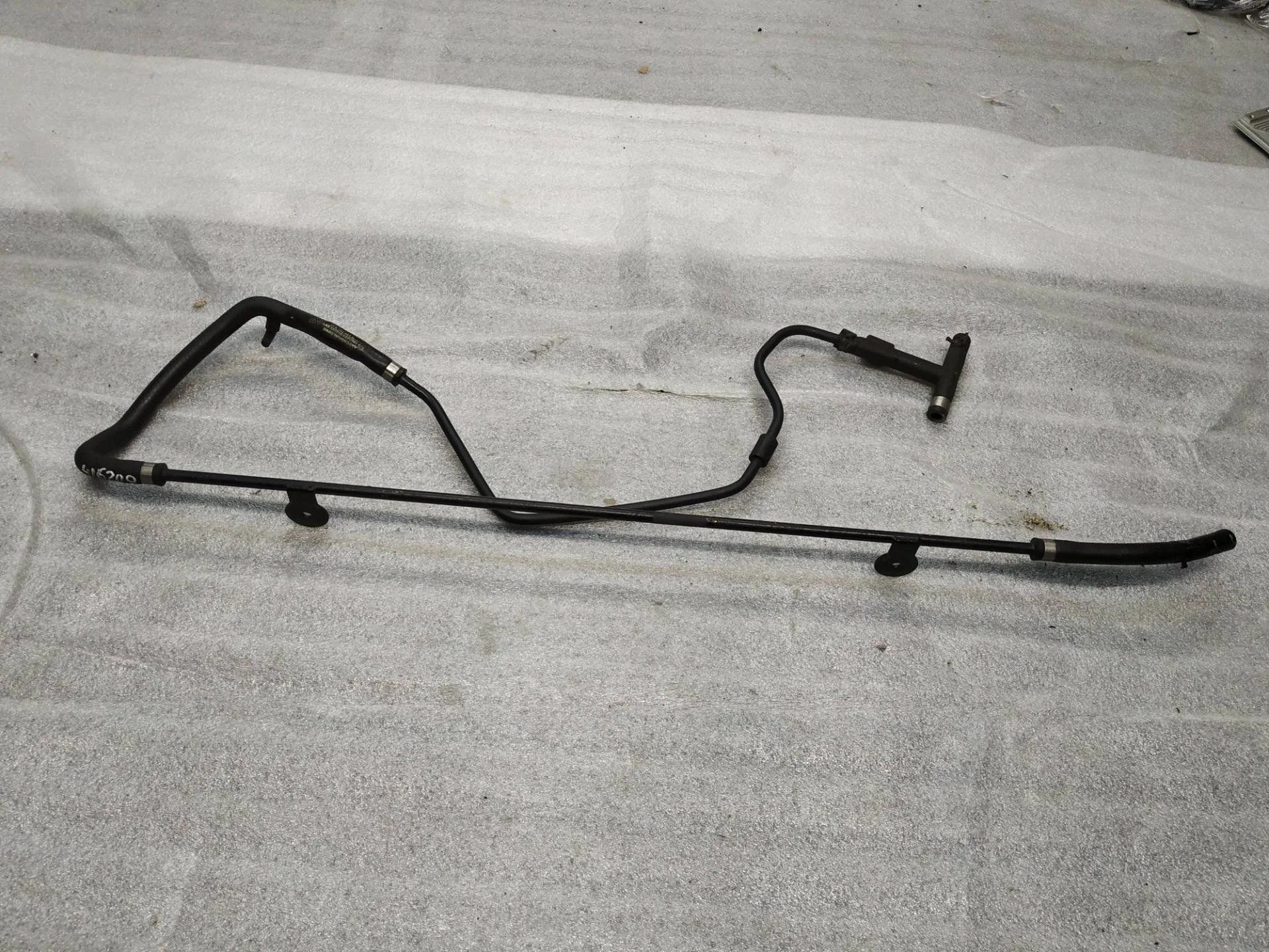 трубка охлаждающей жидкости металлическая Volkswagen Touareg 2 7P6 2013