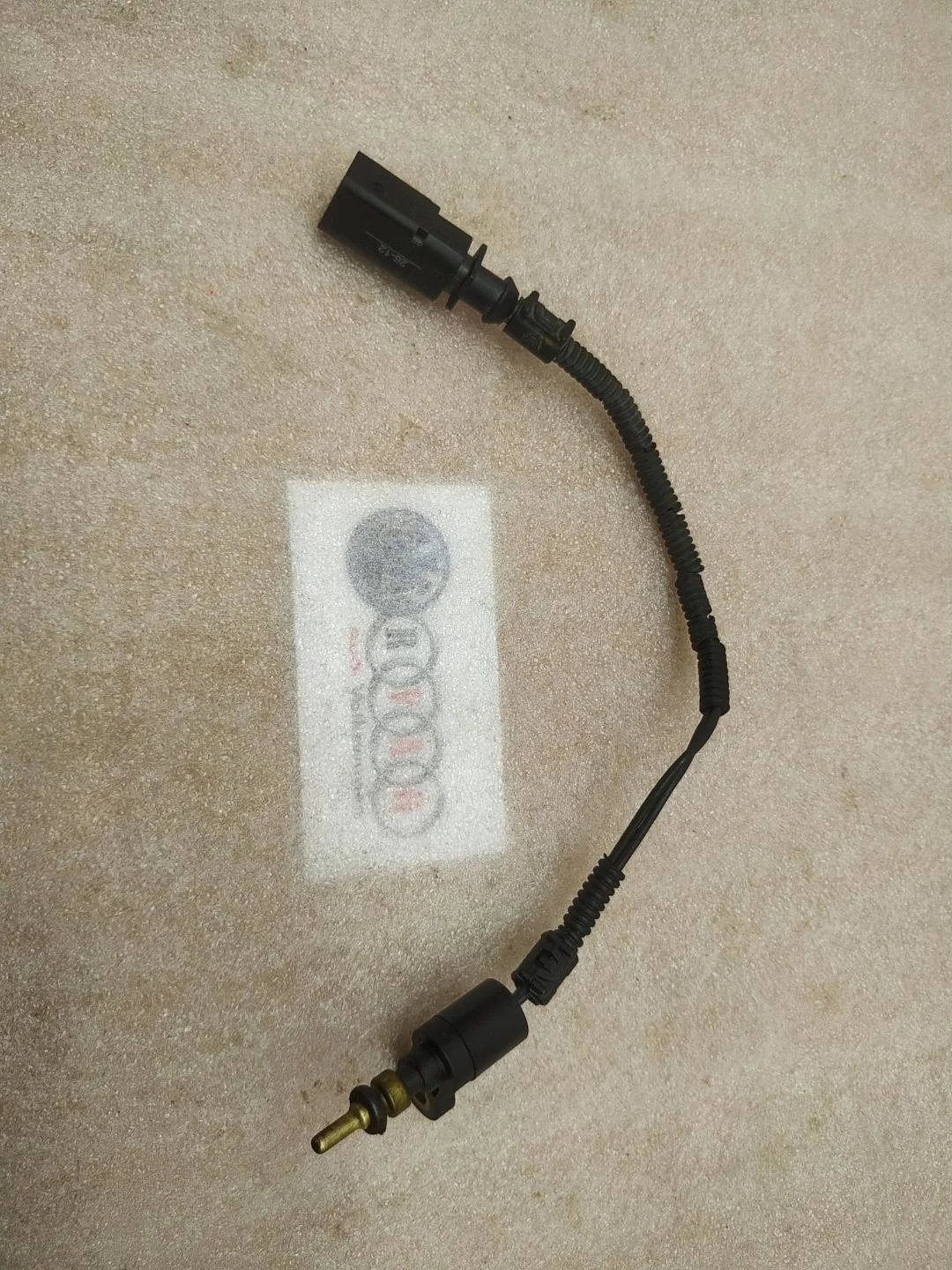 датчик температуры двигателя Volkswagen Touareg 2 7P6 2012