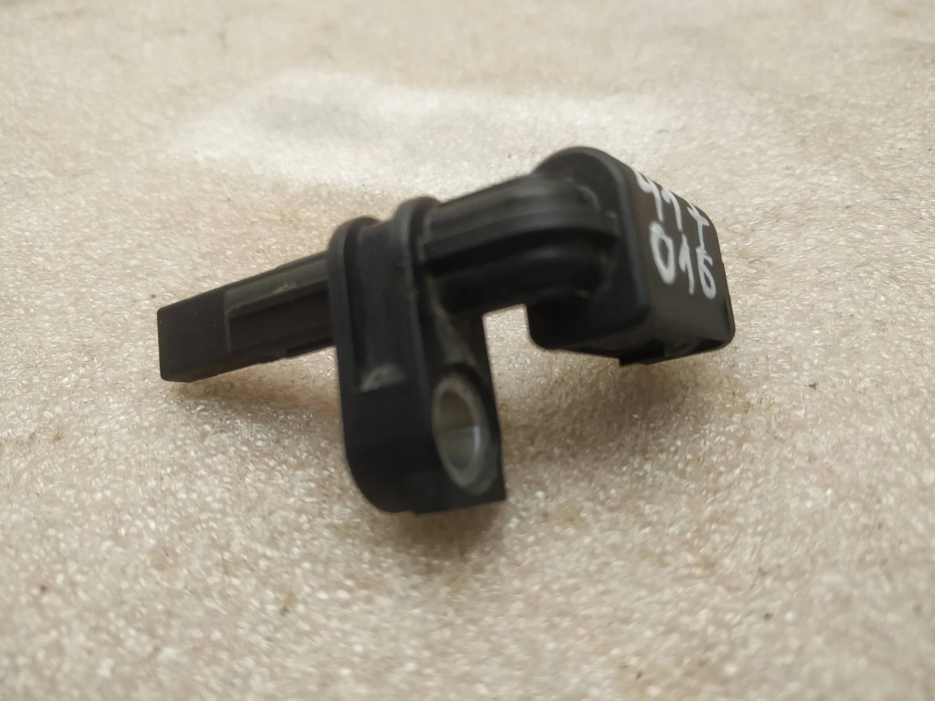 датчик ABS Volkswagen Touareg 2 7P6 2012