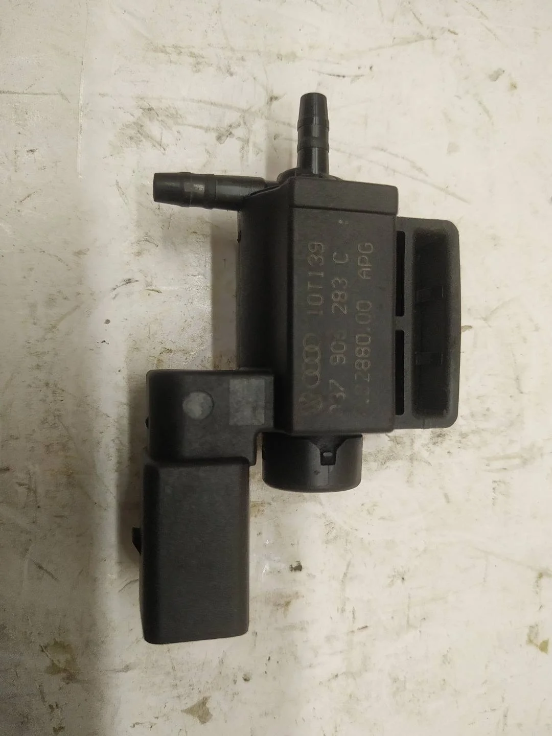 электромагнитный клапан Volkswagen Touareg 7P6 2011