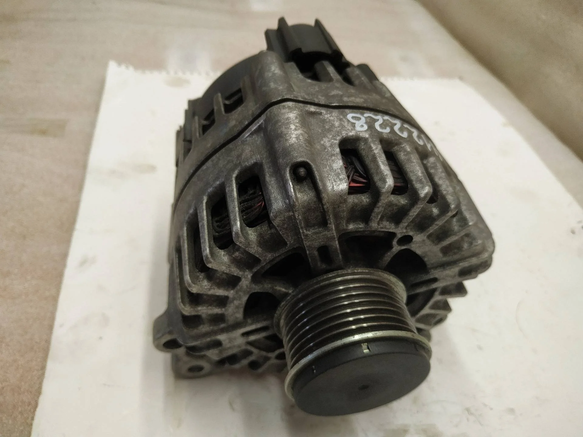 генератор Volkswagen Touareg 7P6 2011