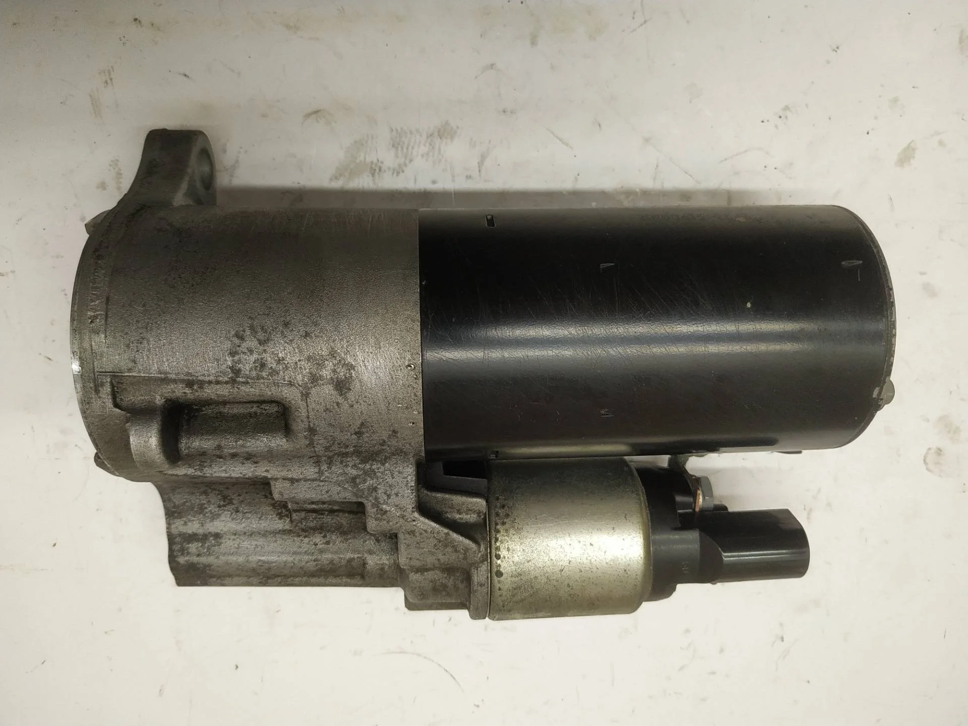 стартер Volkswagen Touareg 7P6 2011