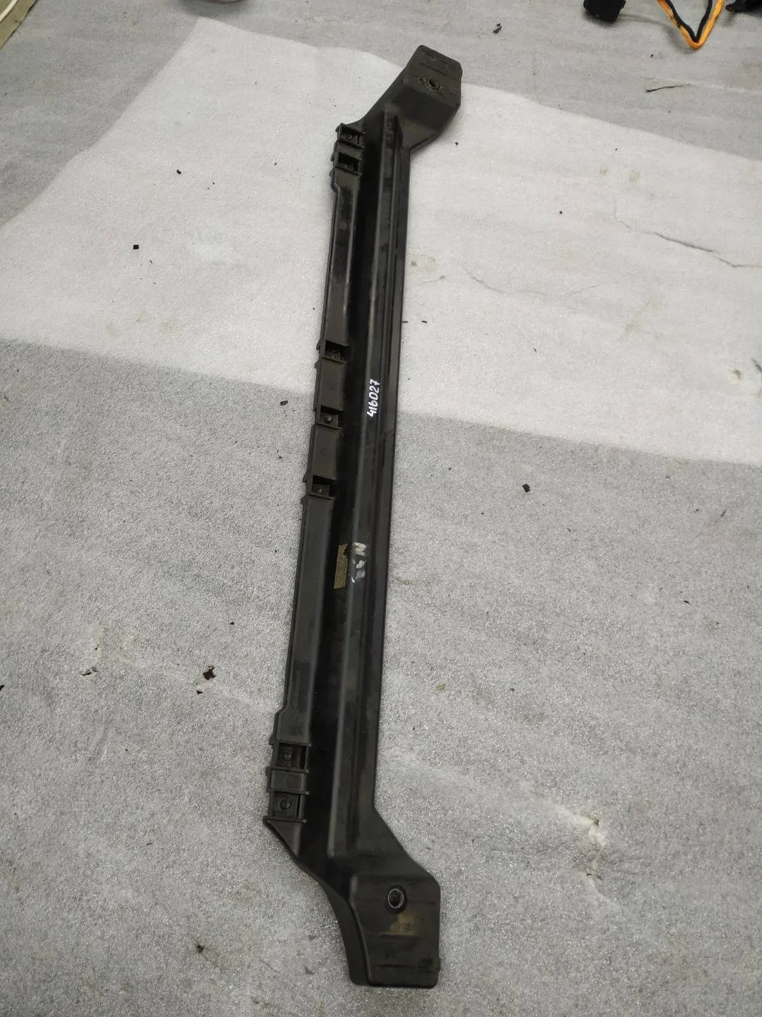 балка под радиатор Volkswagen Touareg 2 7P6 2013