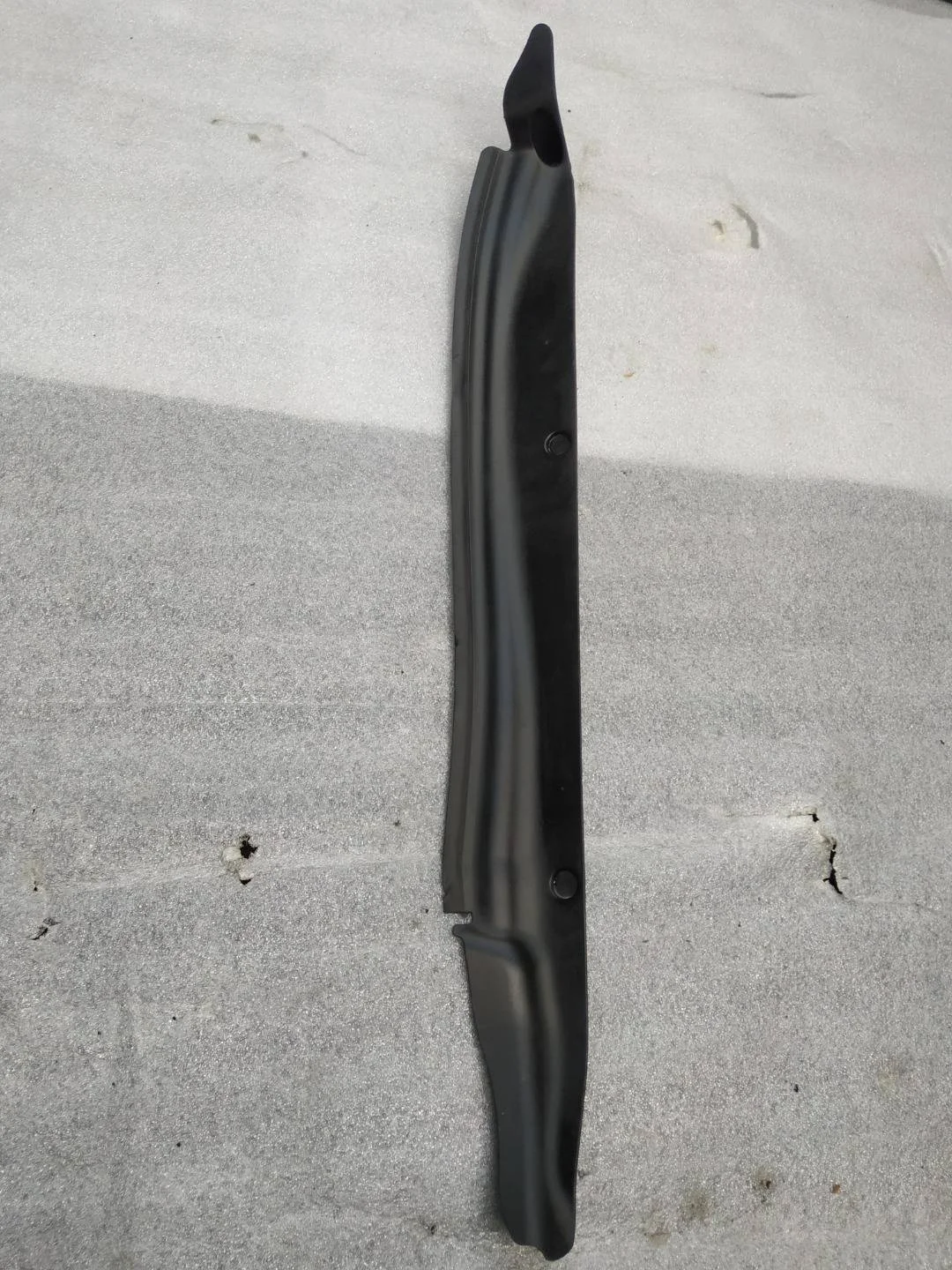 пыльник крыла переднего левого Volkswagen Touareg 2 7P6 2013